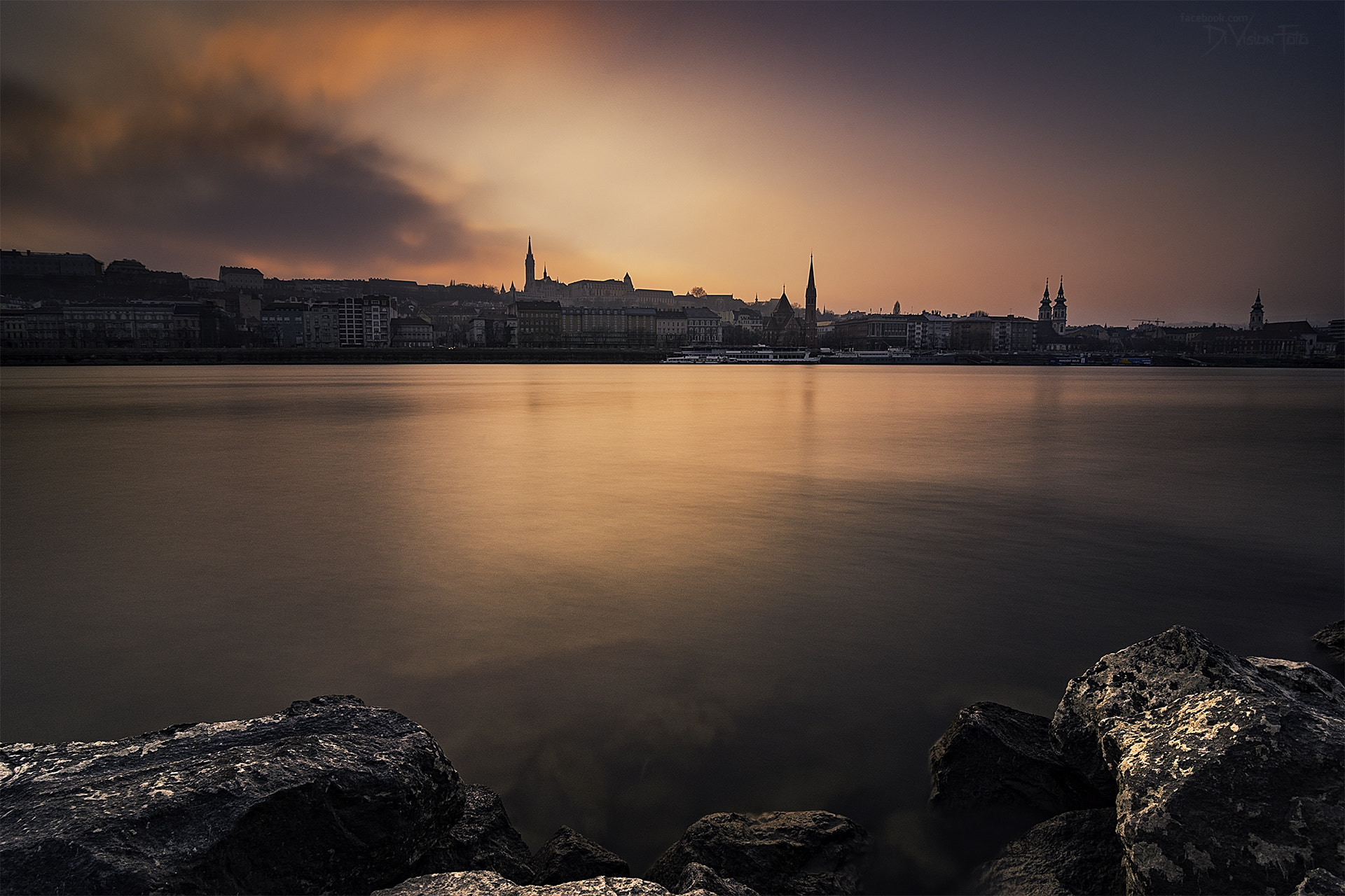 Tokina AT-X Pro 11-16mm F2.8 DX sample photo. Bank of danube (buda) photography