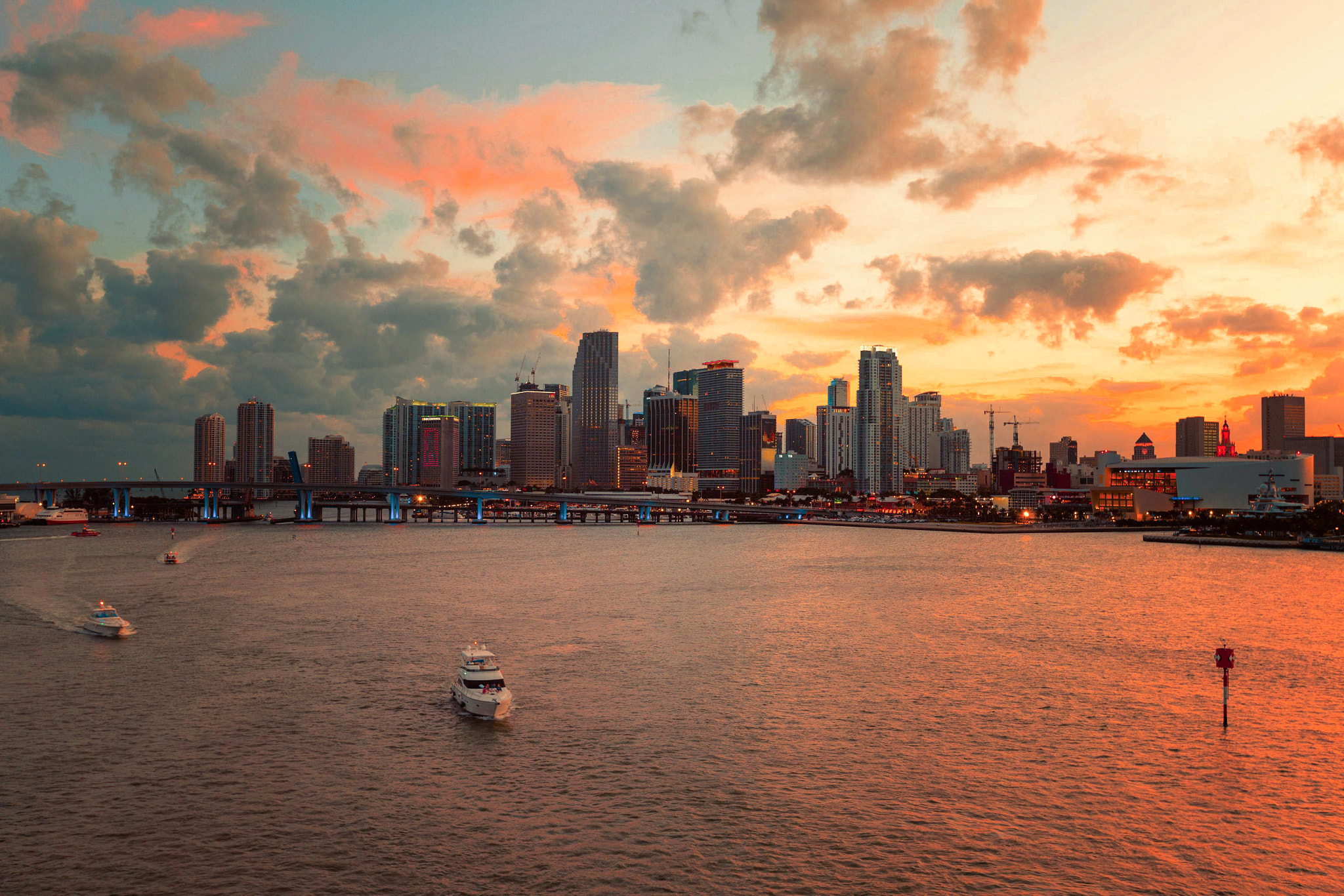 Canon EF 16-35mm F2.8L II USM sample photo. Miami photography
