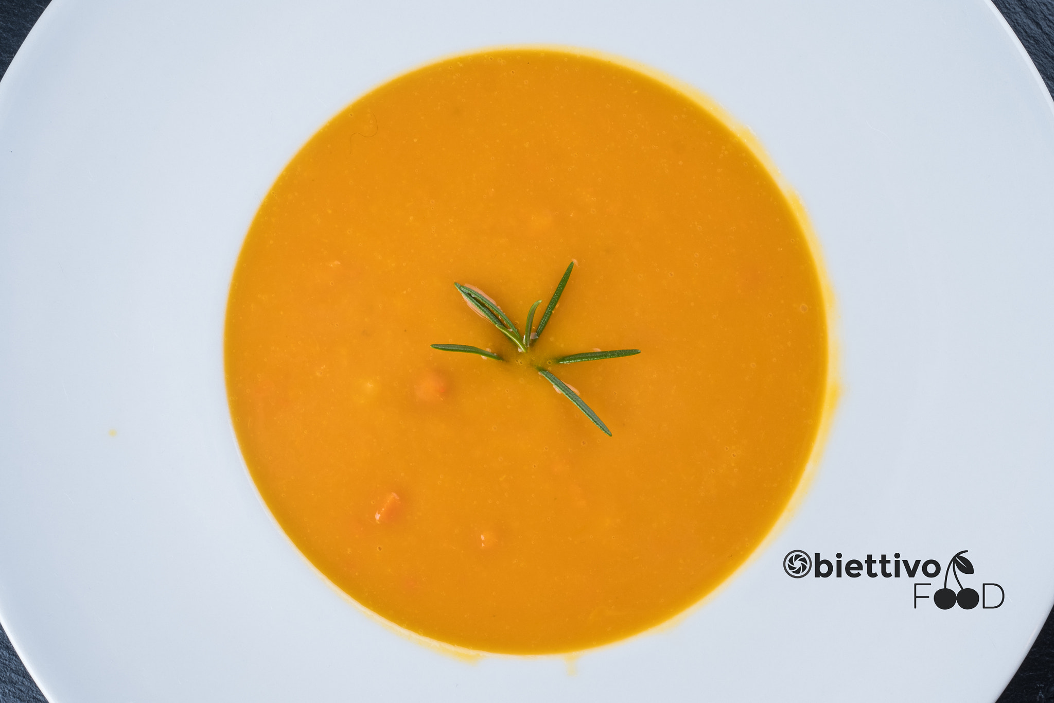 Fujifilm X-T2 + Fujifilm XF 35mm F1.4 R sample photo. Squash soup in a big white bowl plate photography