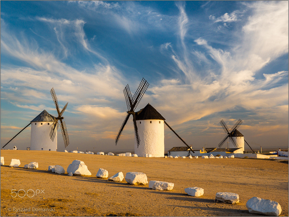Panasonic Lumix G X Vario 12-35mm F2.8 ASPH Power OIS sample photo. Windmills of campo de criptana photography