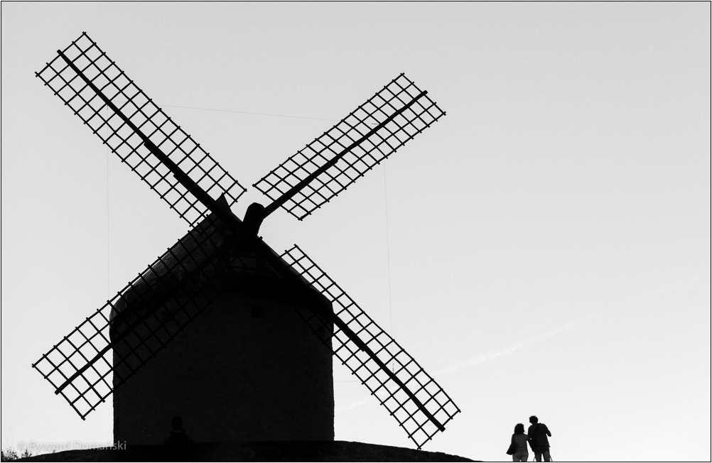 Panasonic Lumix DMC-GX7 + Panasonic Lumix G X Vario 35-100mm F2.8 OIS sample photo. Windmill & ... photography