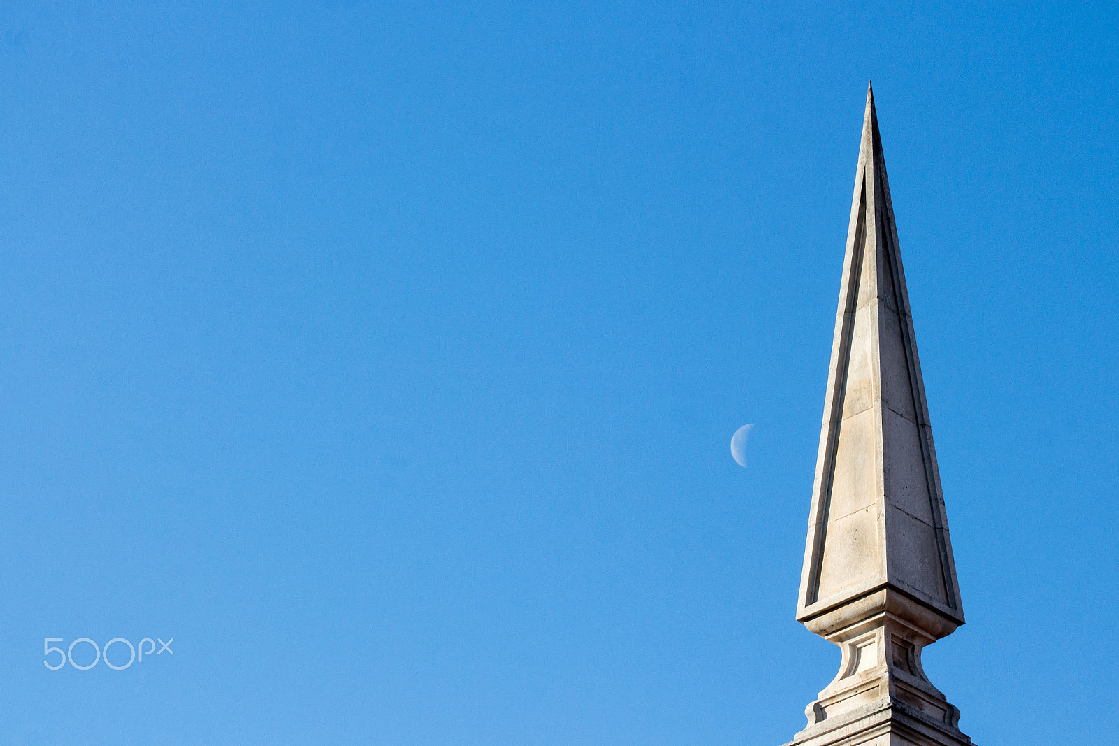 Sigma 105mm F2.8 EX DG OS HSM sample photo. Mooning over photography