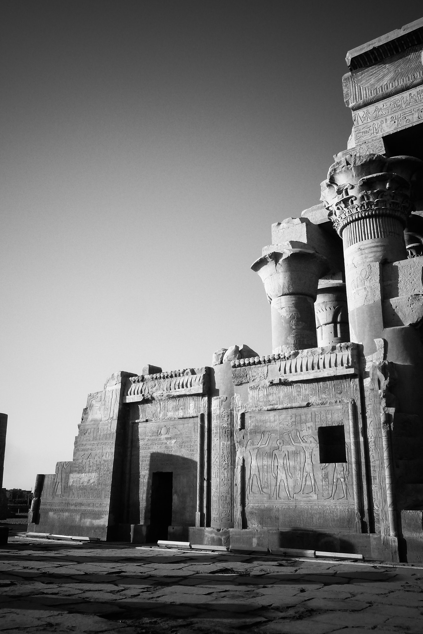 Panasonic Lumix DMC-ZS8 (Lumix DMC-TZ18) sample photo. Kom ombo temple photography