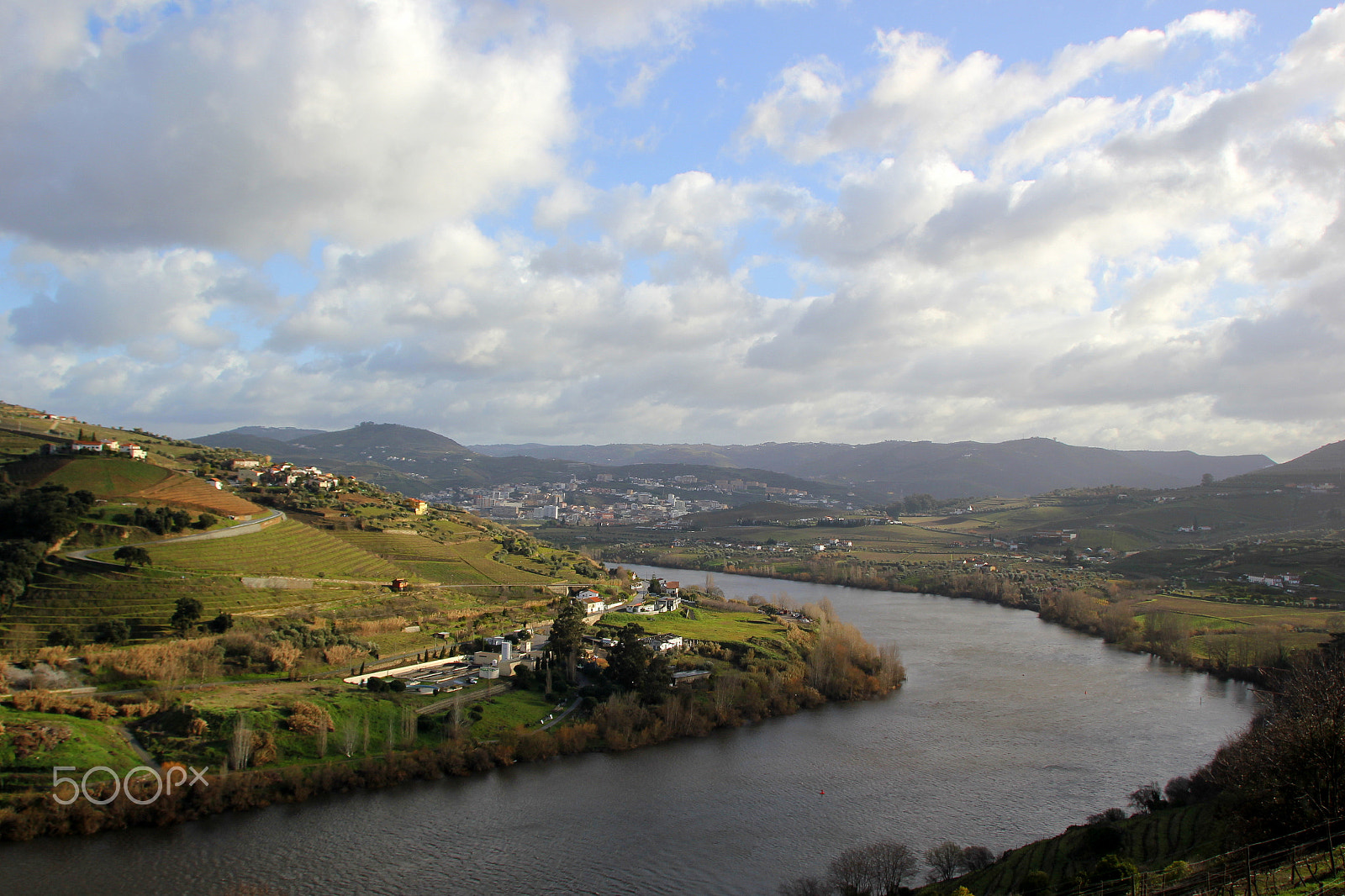 Canon EOS 550D (EOS Rebel T2i / EOS Kiss X4) + Sigma 18-200mm f/3.5-6.3 DC OS HSM [II] sample photo. River douro | portugal photography