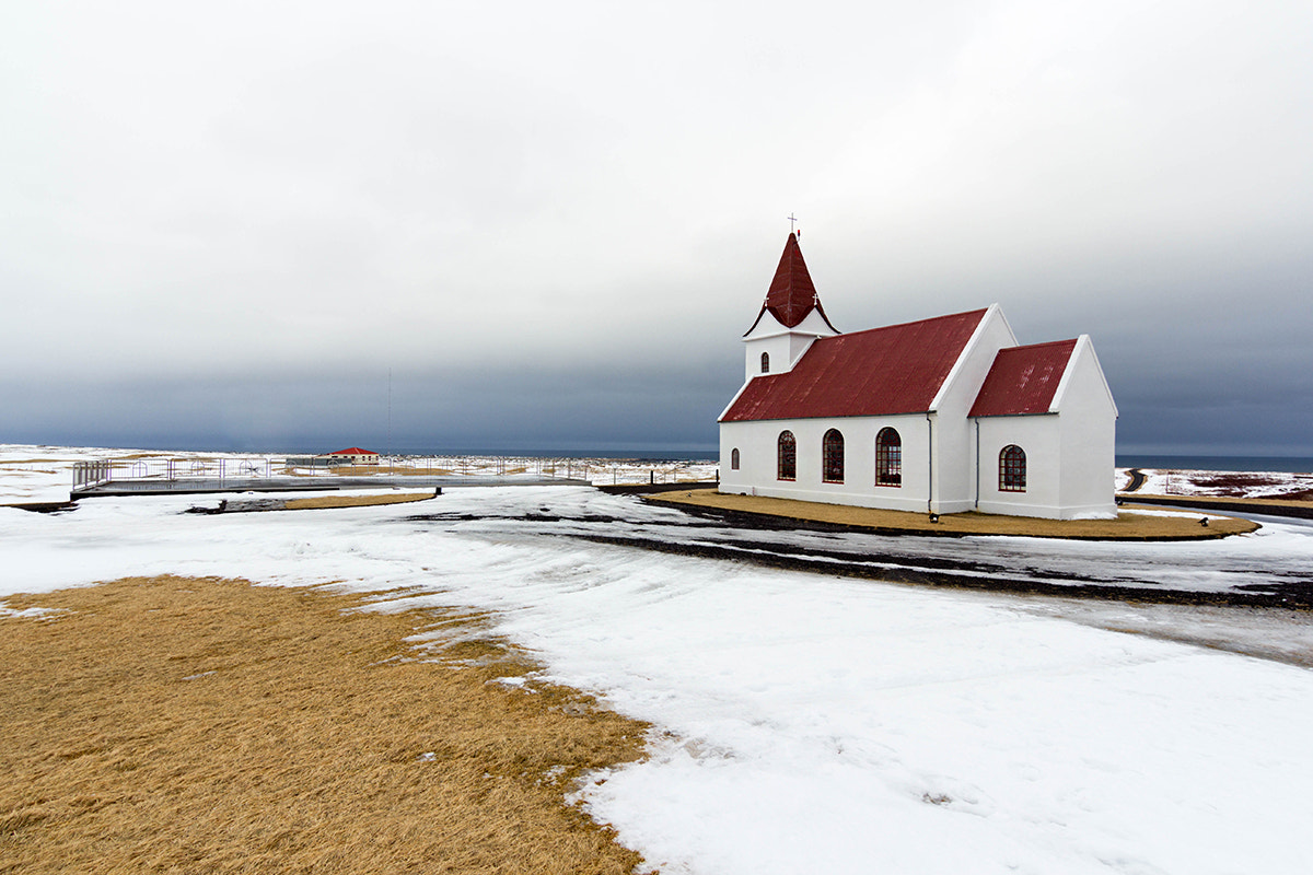 Canon EOS 60D + Tokina AT-X Pro 11-16mm F2.8 DX sample photo. Church. iceland photography