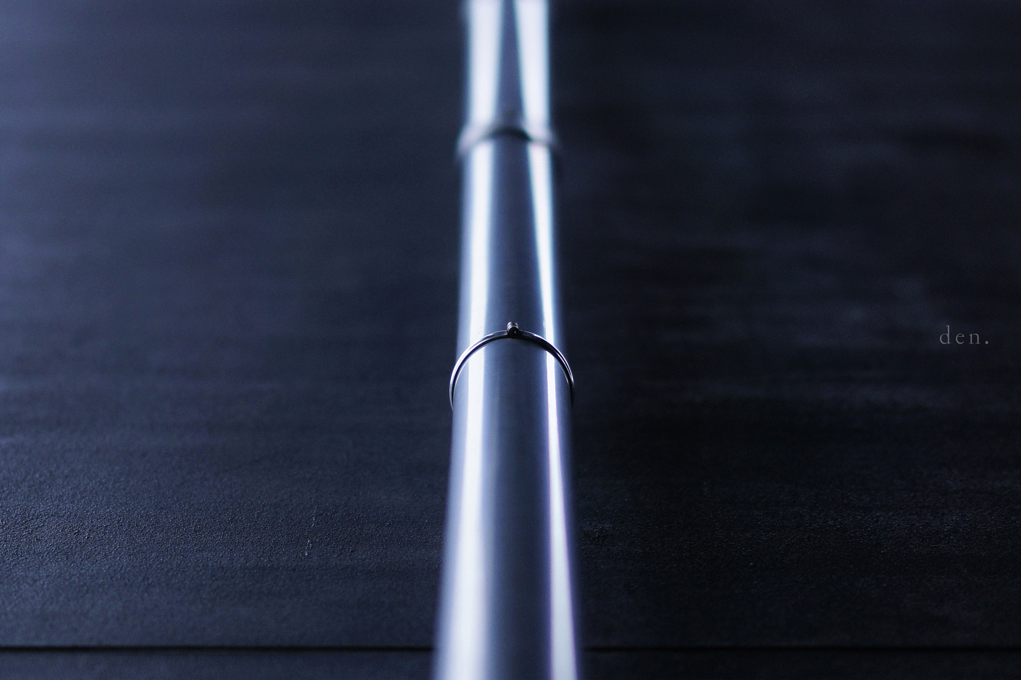 Sony Alpha NEX-5 sample photo. 【 back side bemetal fittings of pipe : like a ring photography