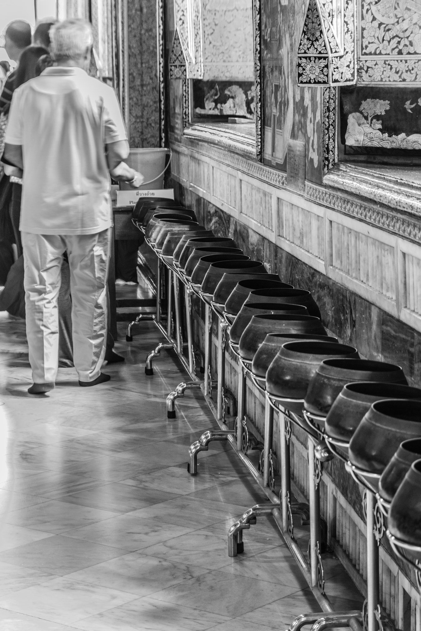 Sigma 18-200mm F3.5-6.3 DC OS HSM sample photo. Ritual of coins photography