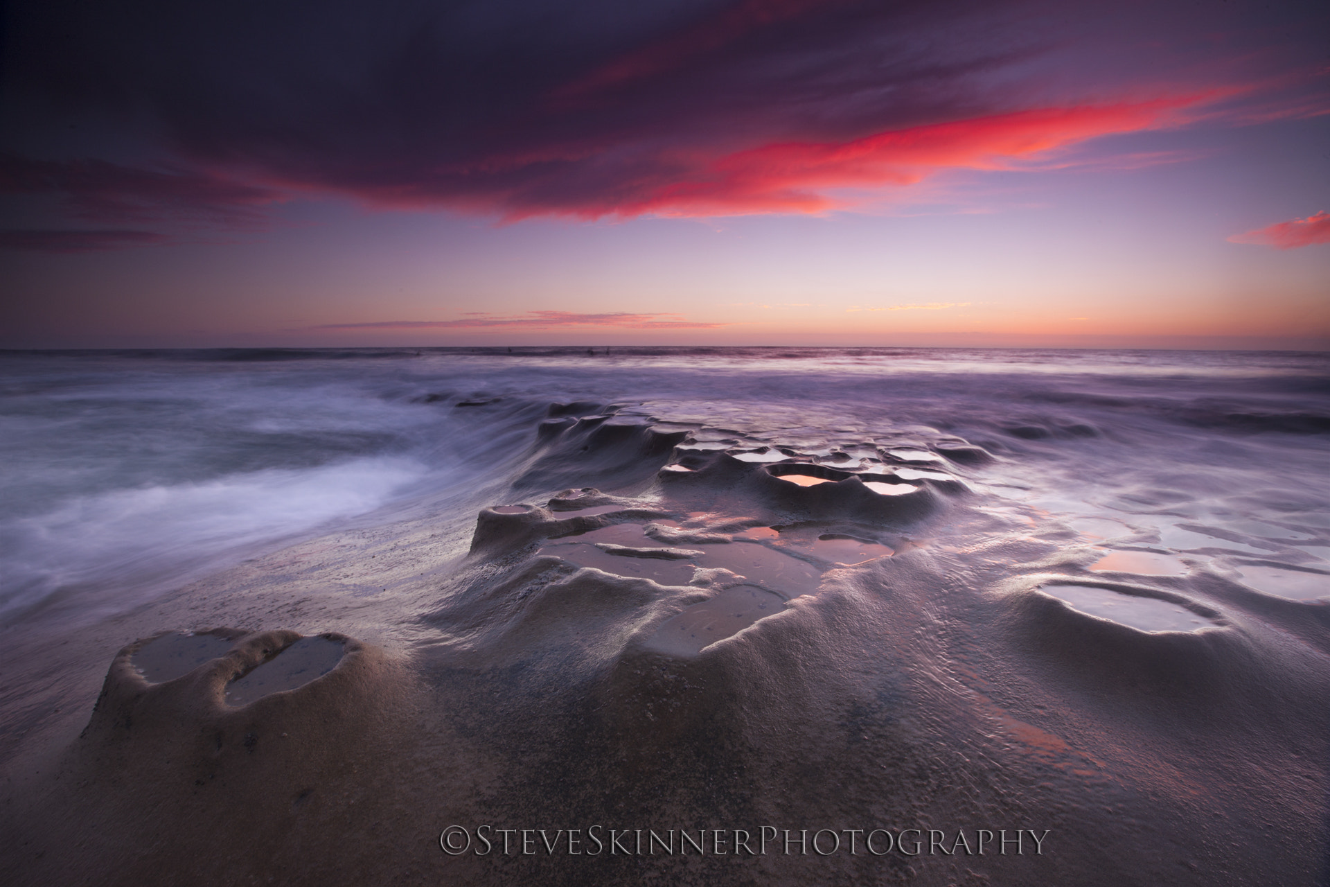 Canon EOS-1Ds Mark III sample photo. Red feather photography