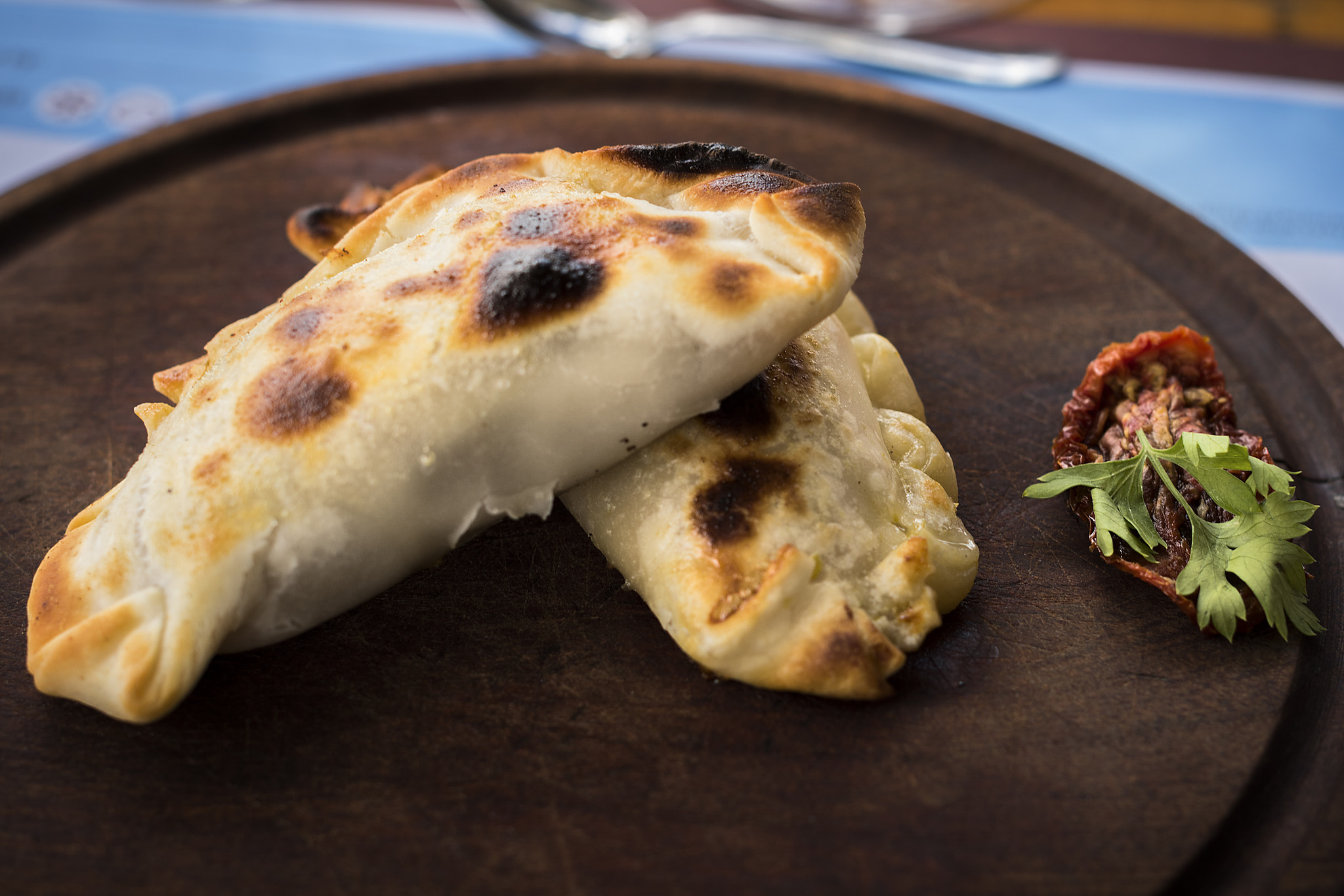 Nikon D810 + Nikon AF-S Nikkor 50mm F1.4G sample photo. Empanadas photography