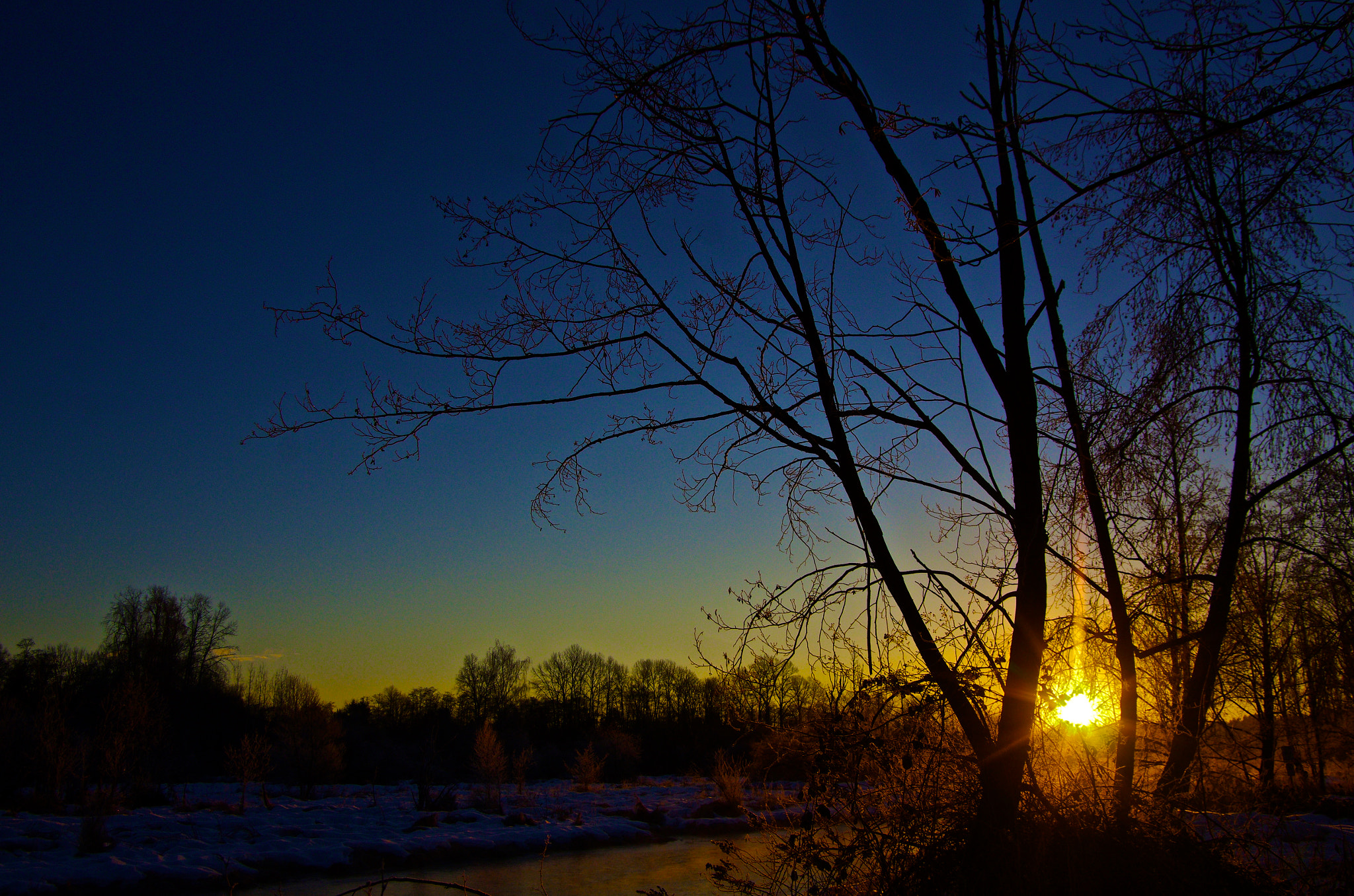 Pentax K-5 sample photo. As the day begins photography