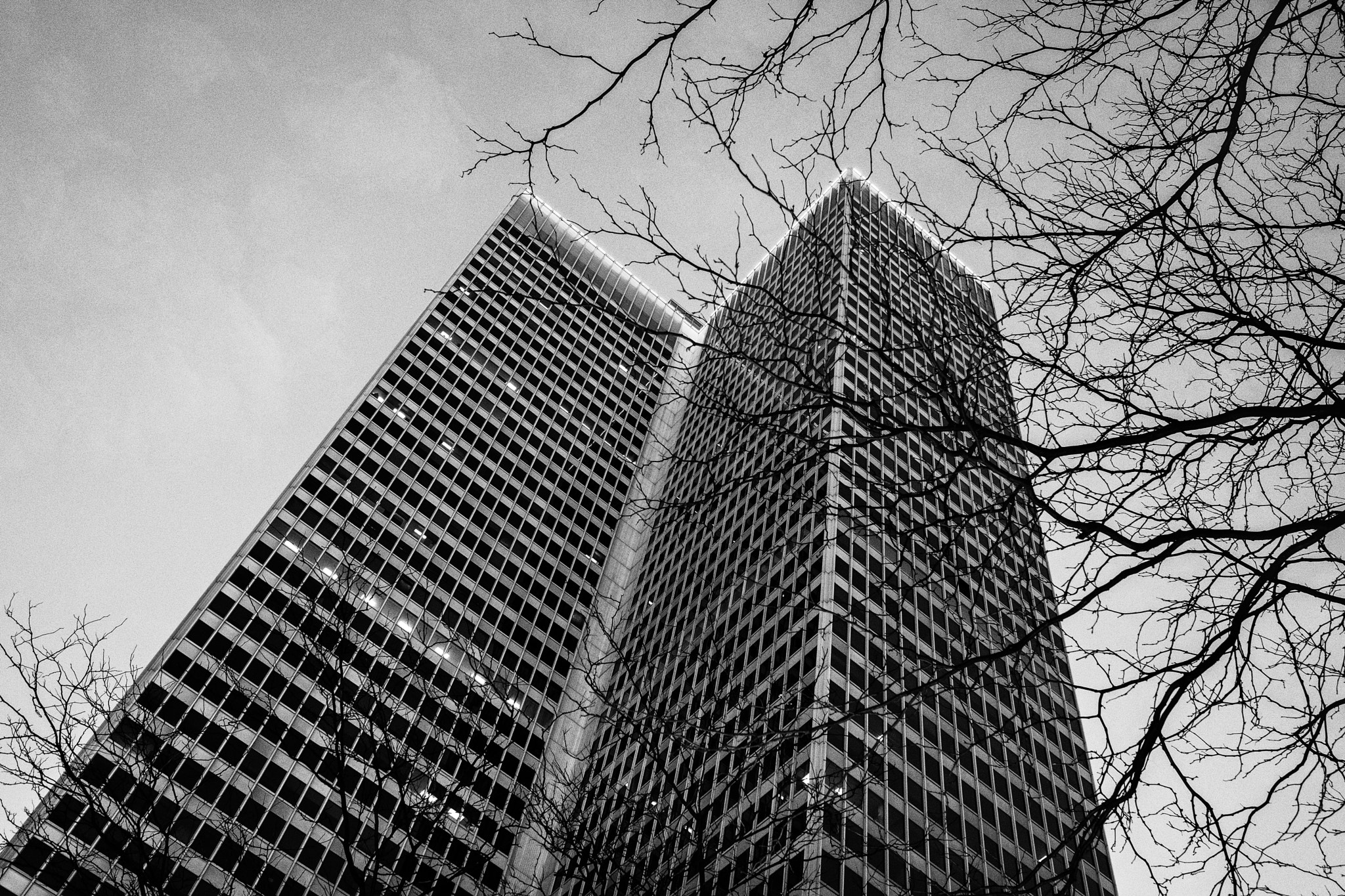 Fujifilm X-T2 + Fujifilm XF 23mm F1.4 R sample photo. Place ville marie photography