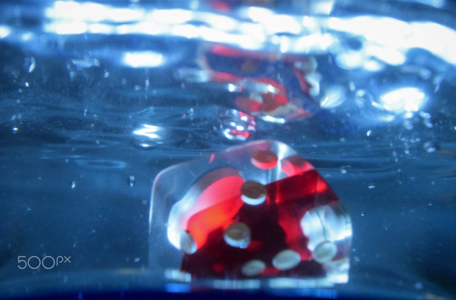 Nikon AF-S DX Micro Nikkor 40mm F2.8 sample photo. Dice and water photography