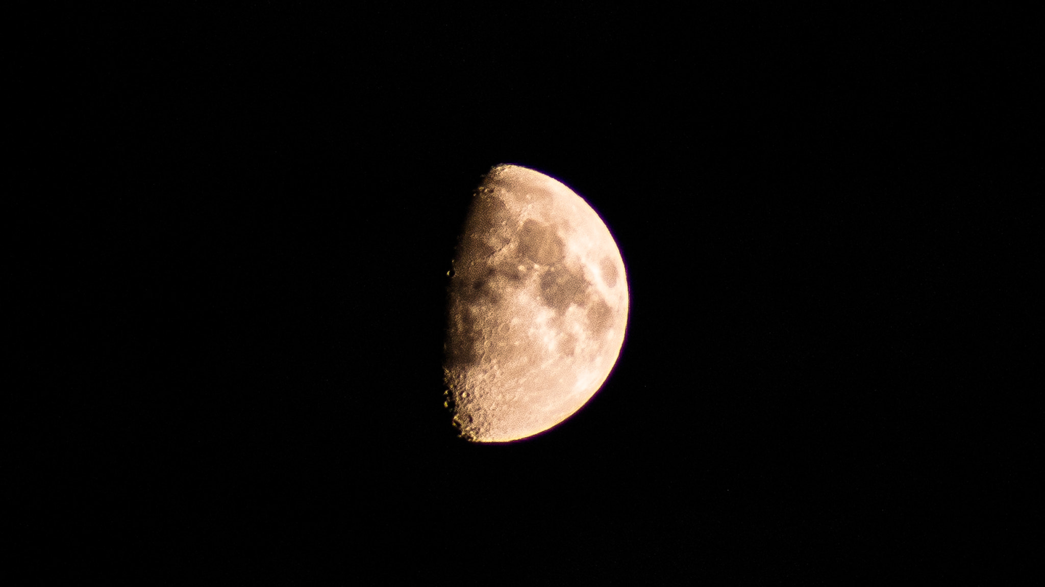 Sony 75-300mm F4.5-5.6 sample photo. Man in the moon photography