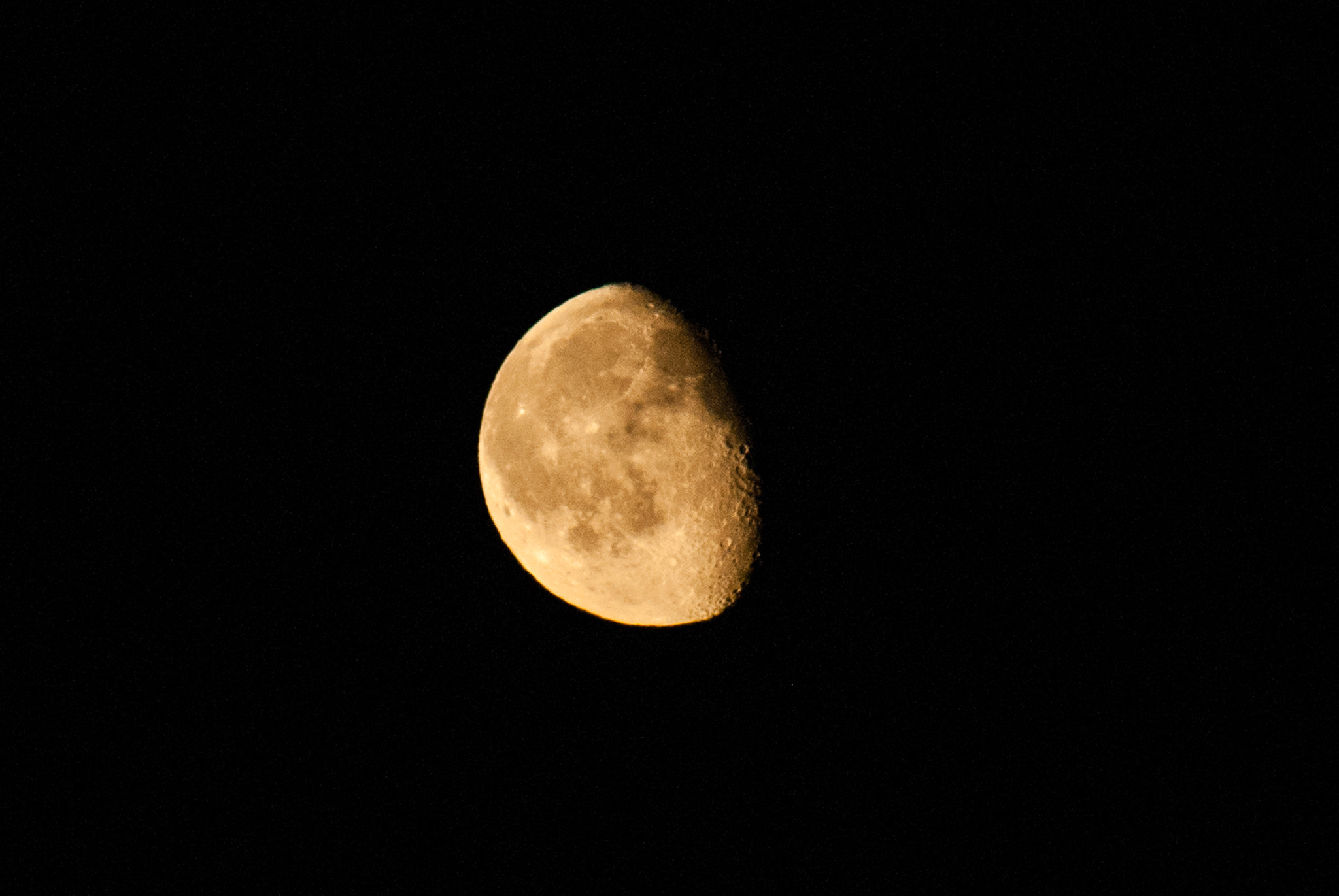 Sony Alpha DSLR-A330 sample photo. Man in the moon photography