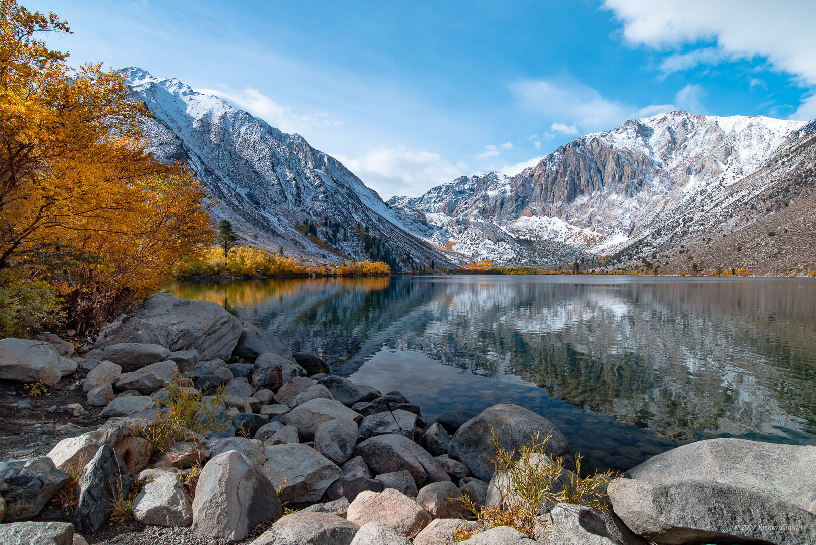 Nikon D600 + Nikon AF-S Nikkor 18-35mm F3.5-4.5G ED sample photo. First snow at convict lake photography