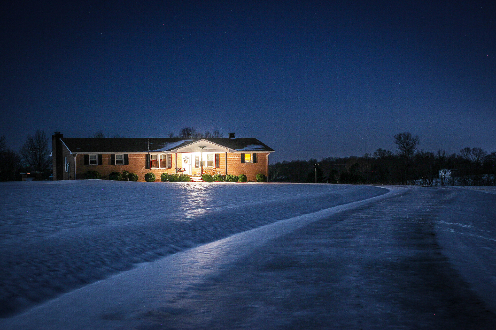 Canon EF 40mm F2.8 STM sample photo. The house up the hill photography