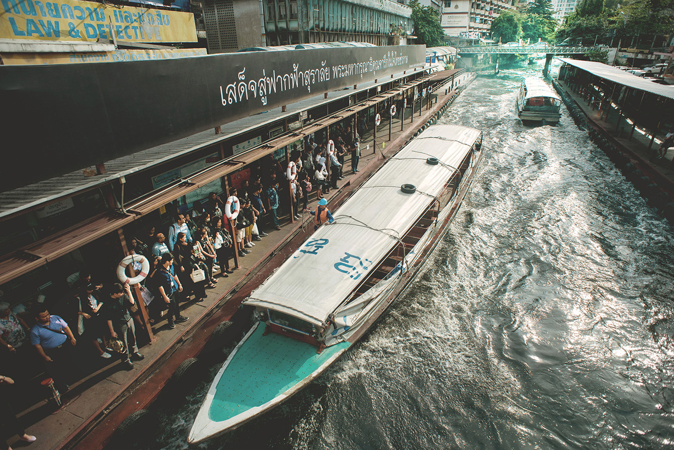 Nikon D810 + Nikon AF Nikkor 20mm F2.8D sample photo. Trip to bangkok photography