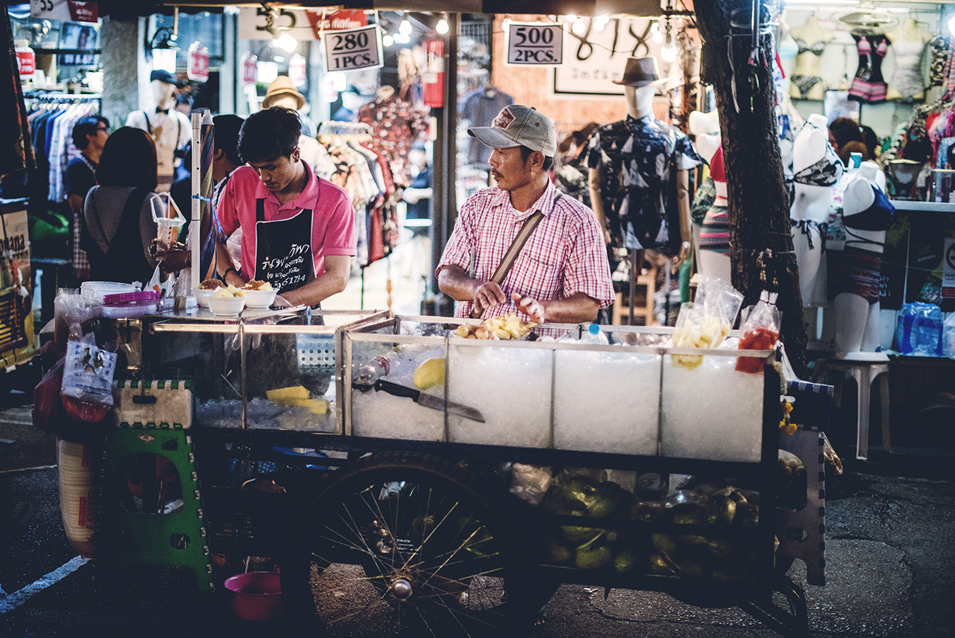 Nikon D810 + Nikon AF-S Nikkor 50mm F1.4G sample photo. Trip to bangkok photography