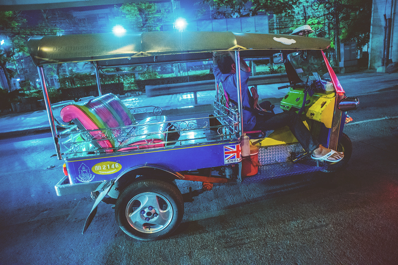 Nikon D810 + Nikon AF Nikkor 20mm F2.8D sample photo. Trip to bangkok photography