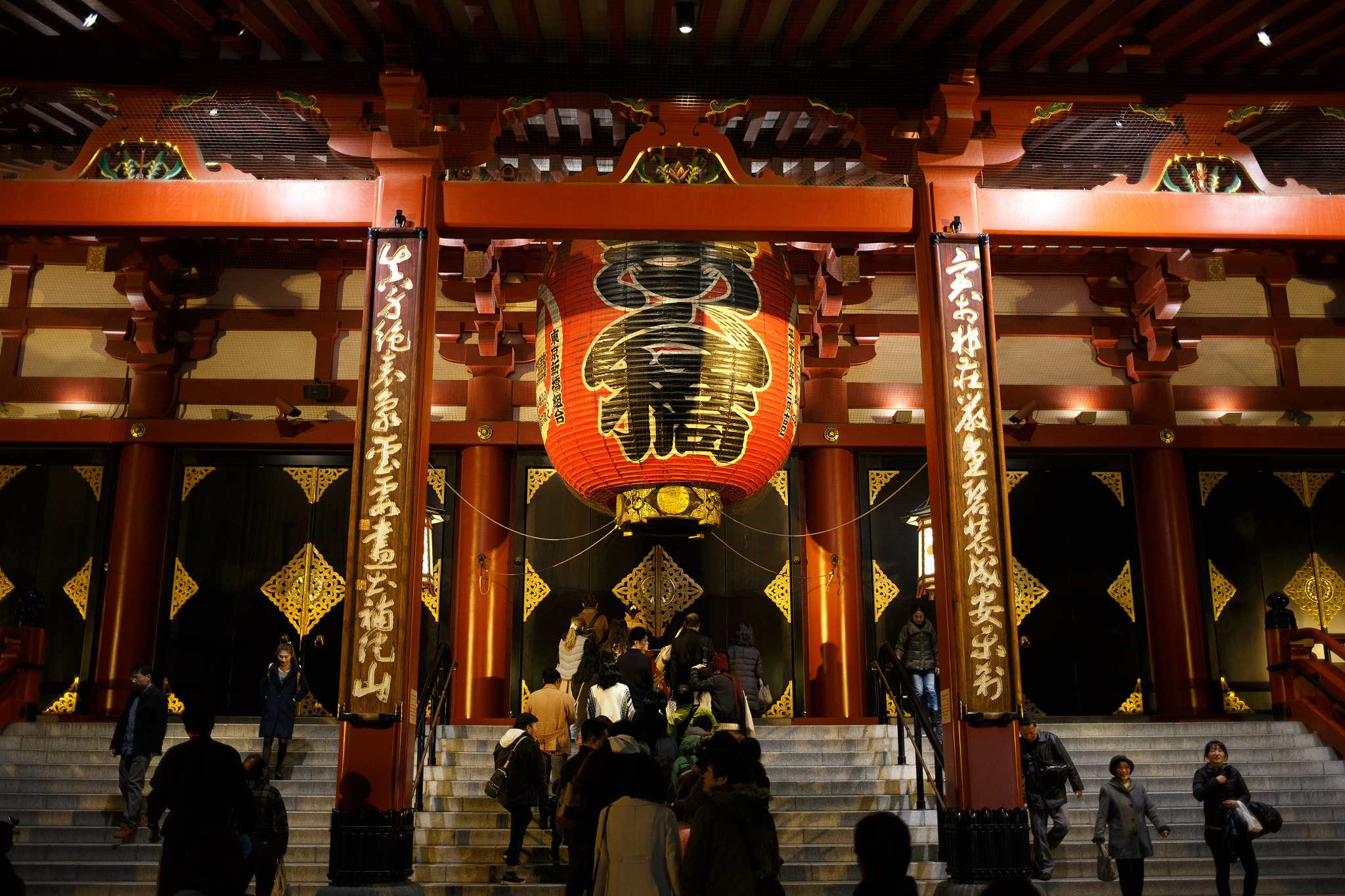 Canon EF 35mm F2 IS USM sample photo. 浅 草 寺 photography