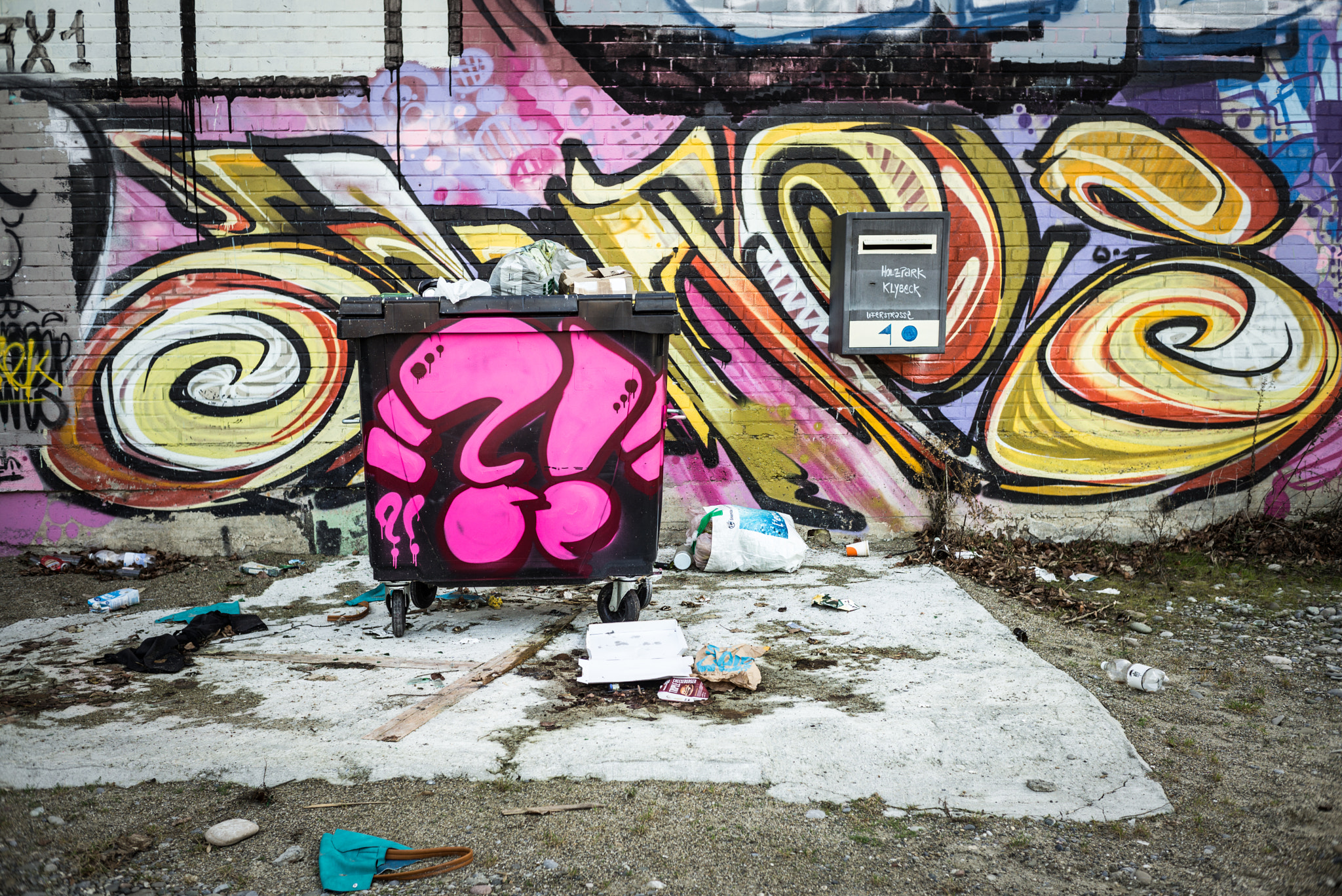 Summicron-M 1:2/35 sample photo. Things photography