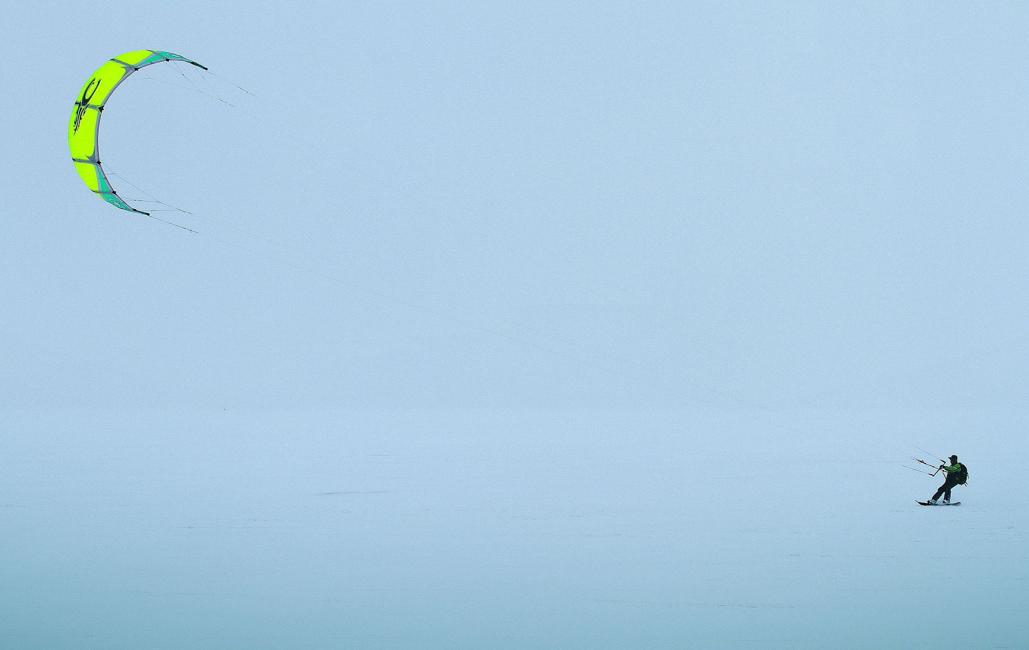 Canon EF 70-200mm F2.8L USM sample photo. Along with the wind photography
