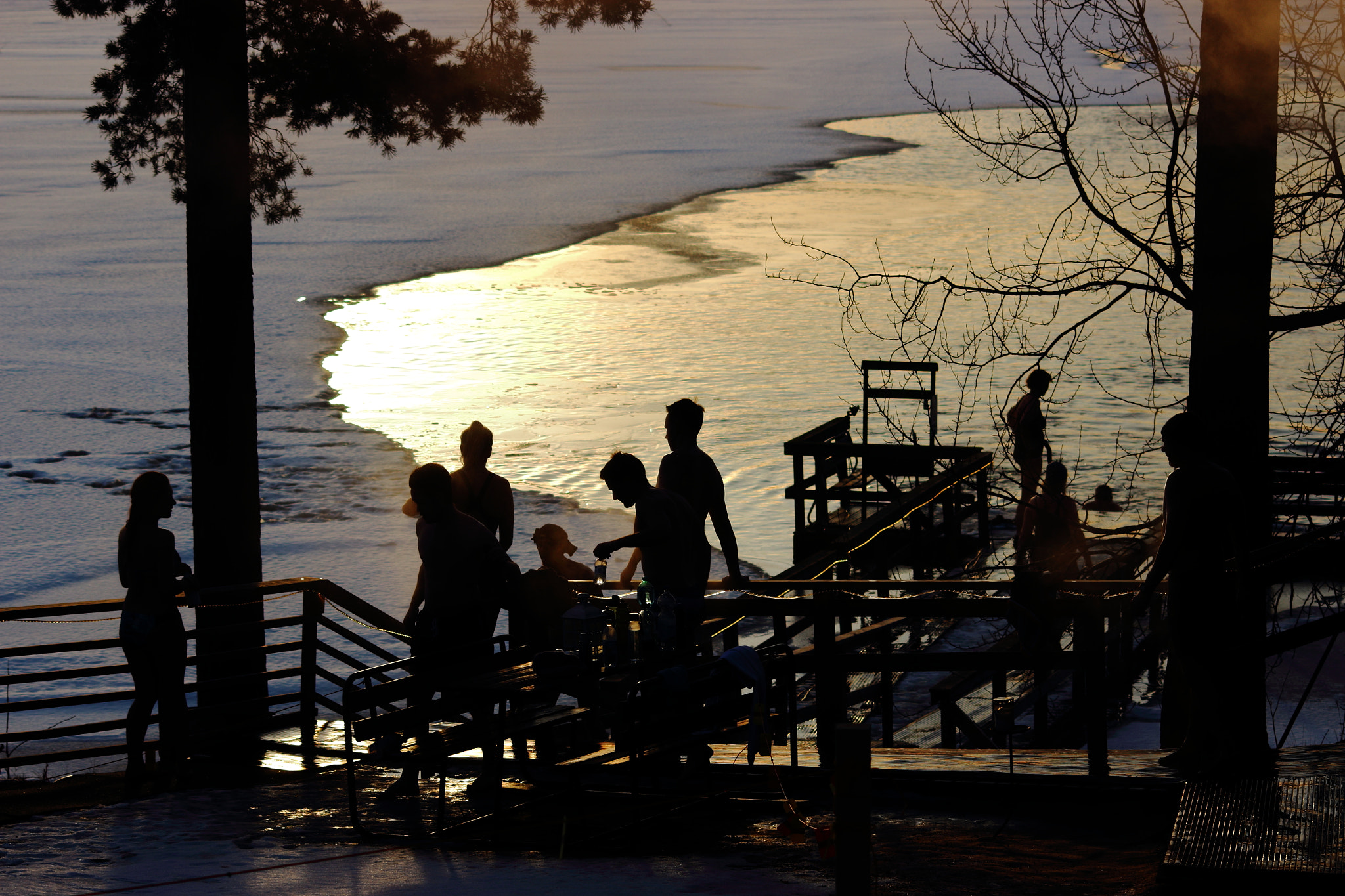 Canon EOS 600D (Rebel EOS T3i / EOS Kiss X5) + Sigma 50-200mm F4-5.6 DC OS HSM sample photo. Swimming during sunset photography