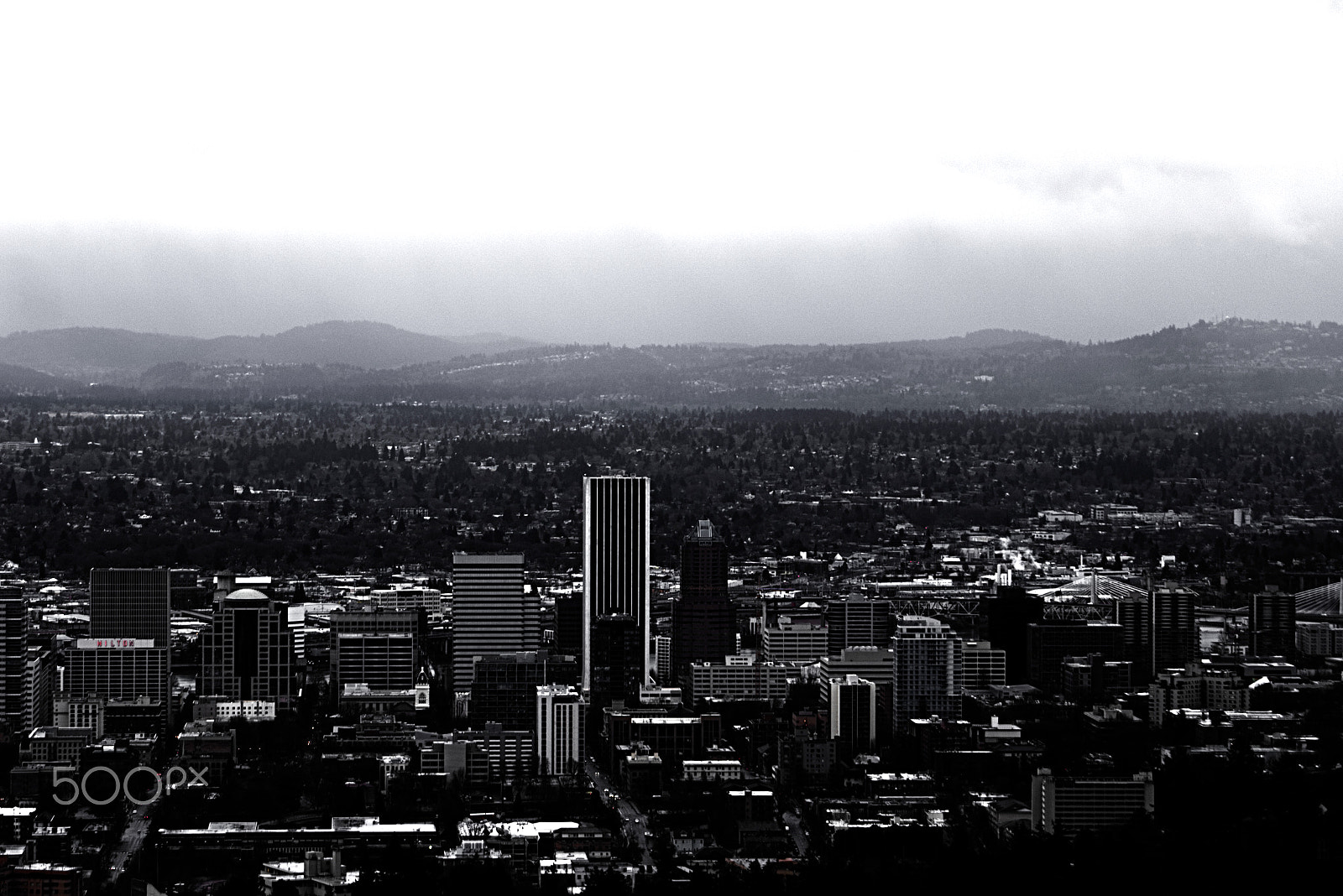 Canon EOS 100D (EOS Rebel SL1 / EOS Kiss X7) + EF75-300mm f/4-5.6 sample photo. Portland skyline photography