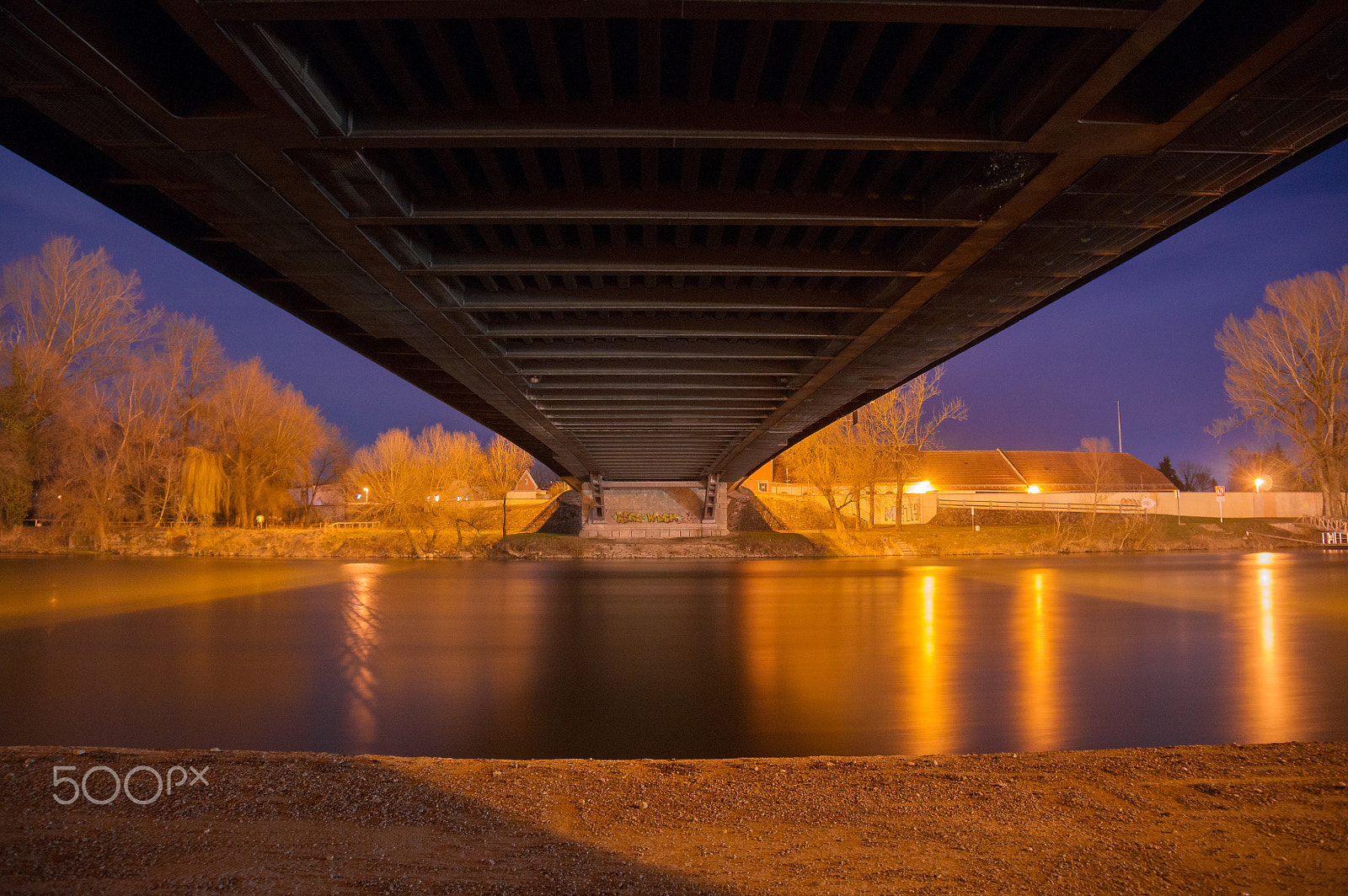 Sony Alpha DSLR-A500 sample photo. Under the brigde photography