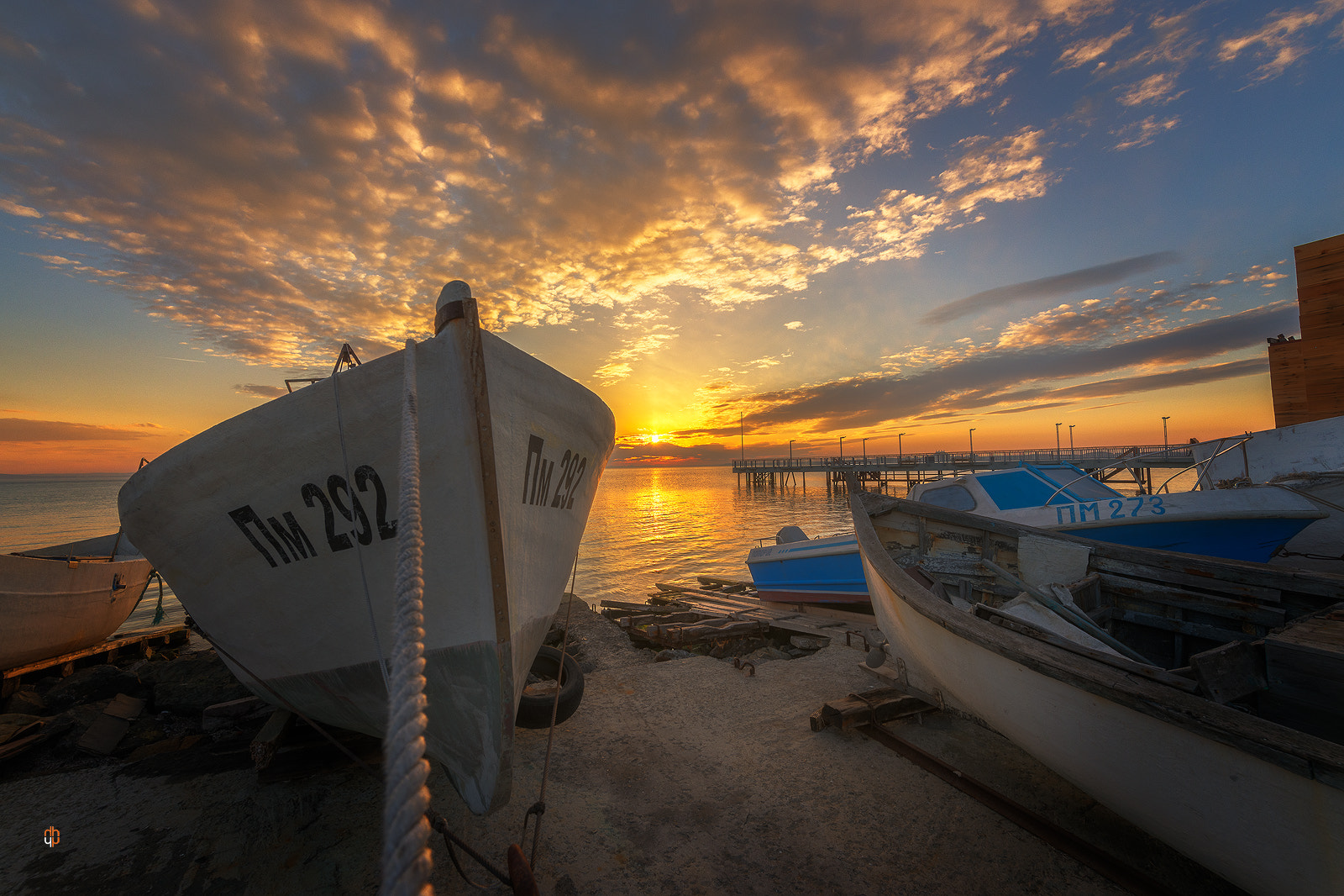 Nikon AF-S Nikkor 14-24mm F2.8G ED sample photo. Boats at sunset photography