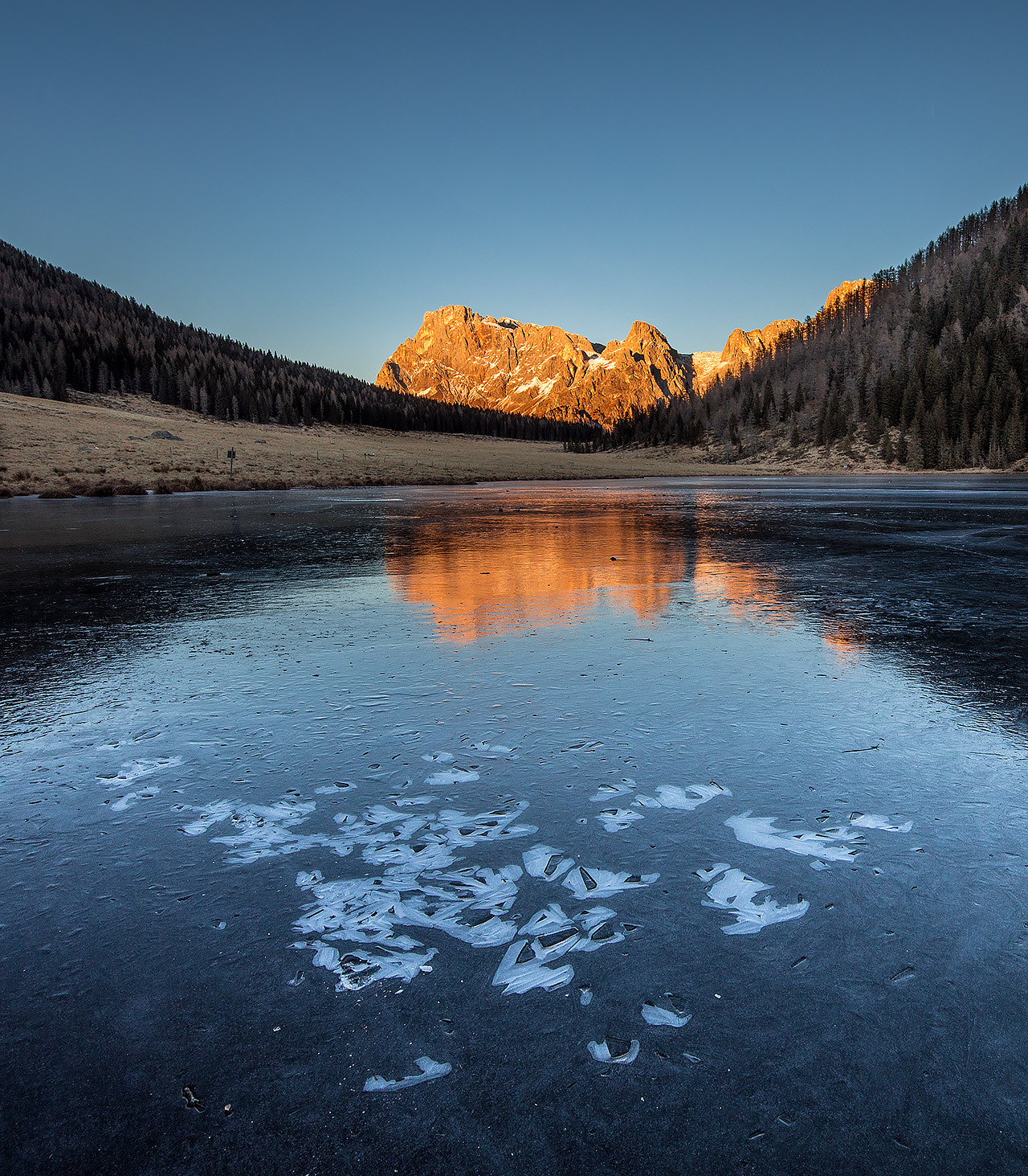 Canon EF 11-24mm F4L USM sample photo. Sunset photography