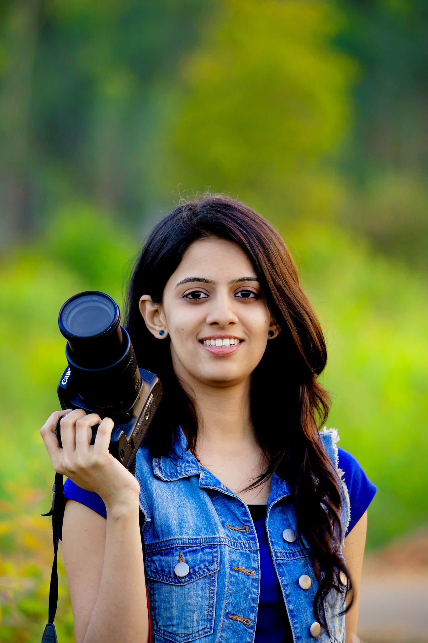 Sigma 150-500mm F5-6.3 DG OS HSM sample photo. Canon girl. photography