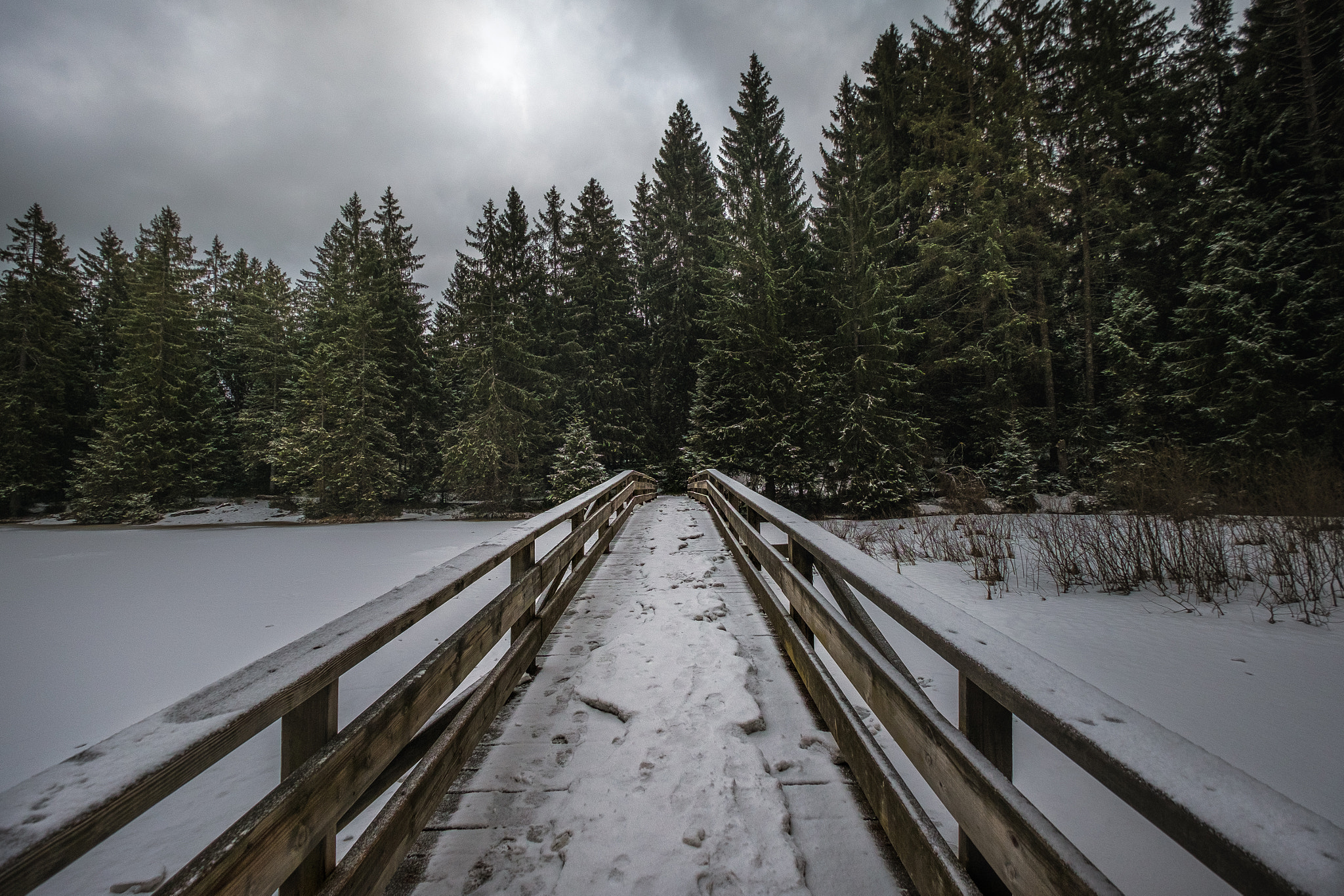 Fujifilm X-T10 + Fujifilm XF 10-24mm F4 R OIS sample photo. Angle bridge photography