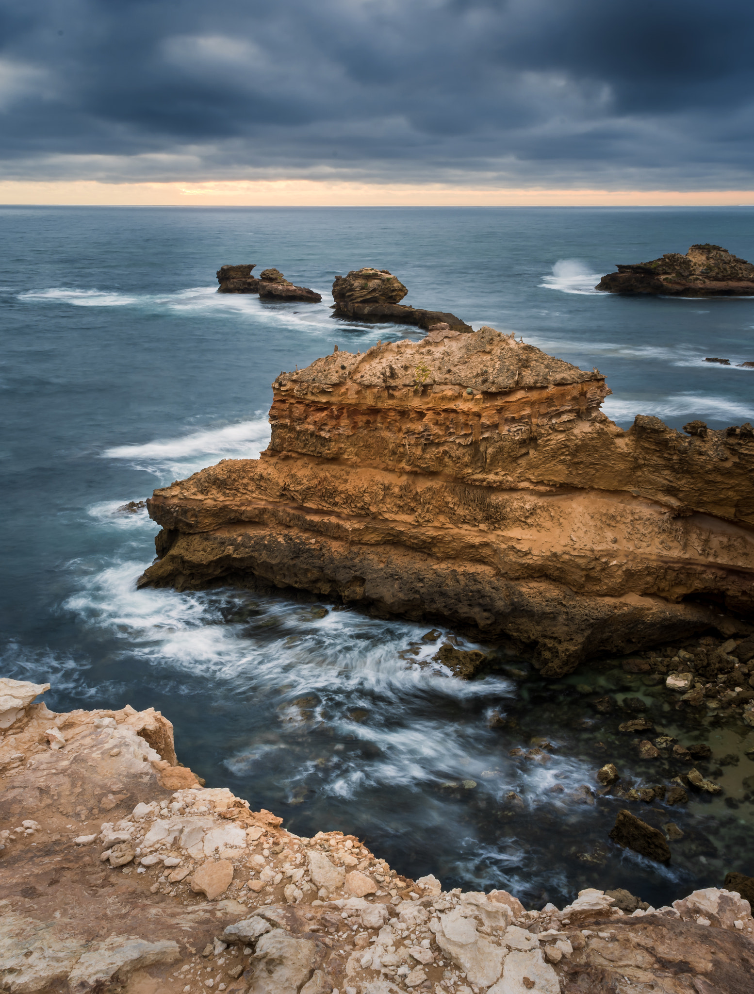 Nikon D7200 + Nikon AF Nikkor 20mm F2.8D sample photo. Jagged coasts photography