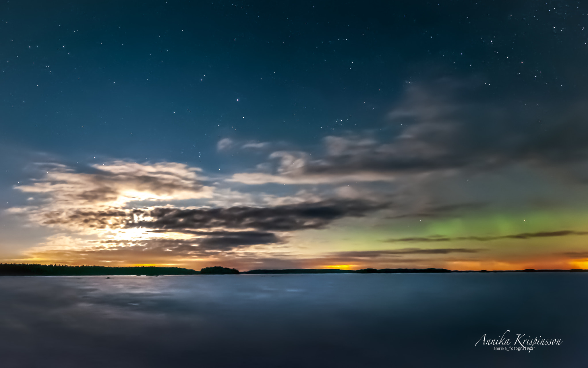 Nikon AF-S Nikkor 14-24mm F2.8G ED sample photo. Moonlight and aurora b photography