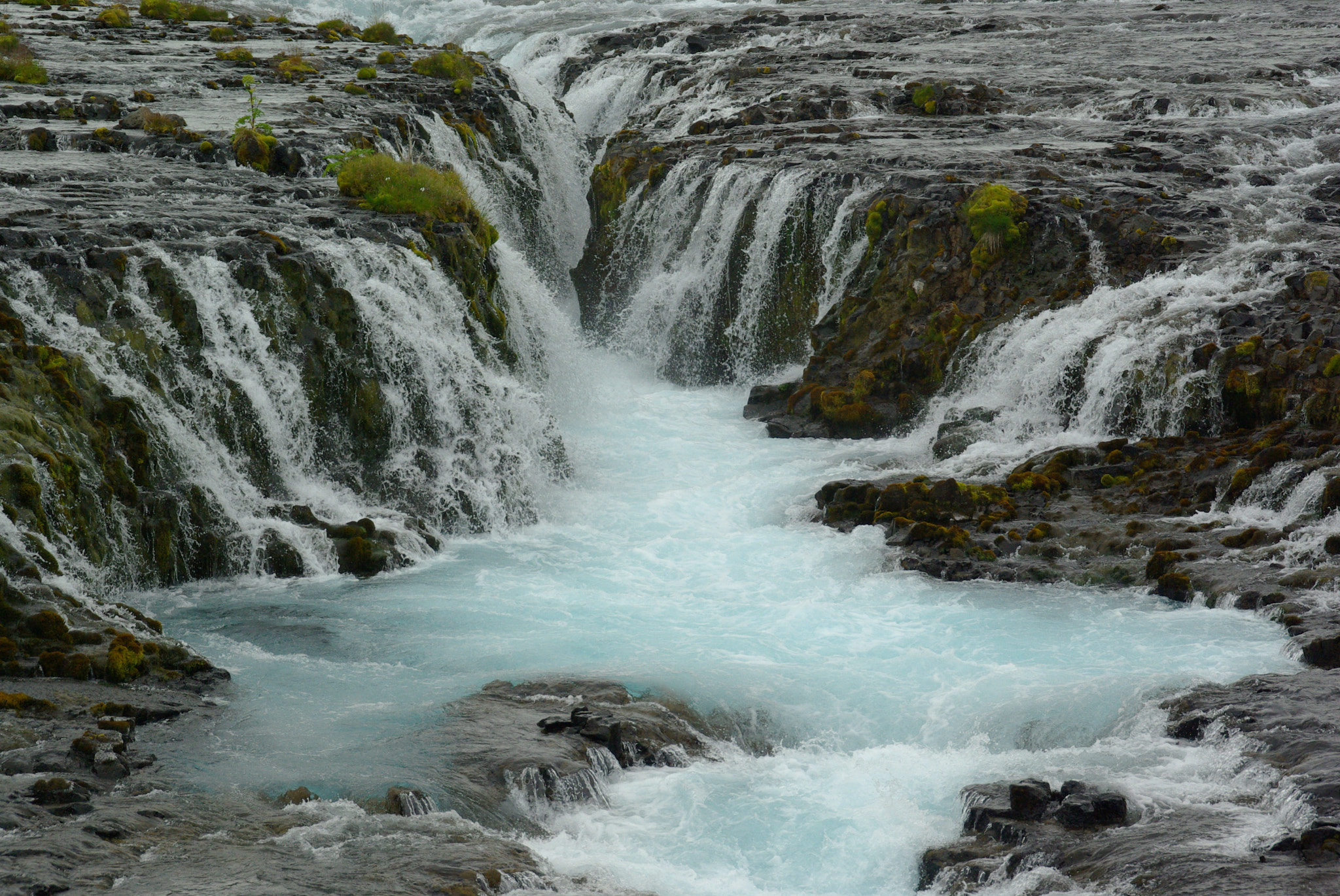 Pentax K10D + Tamron AF 18-200mm F3.5-6.3 XR Di II LD Aspherical (IF) Macro sample photo. Bruarfoss ijsland photography