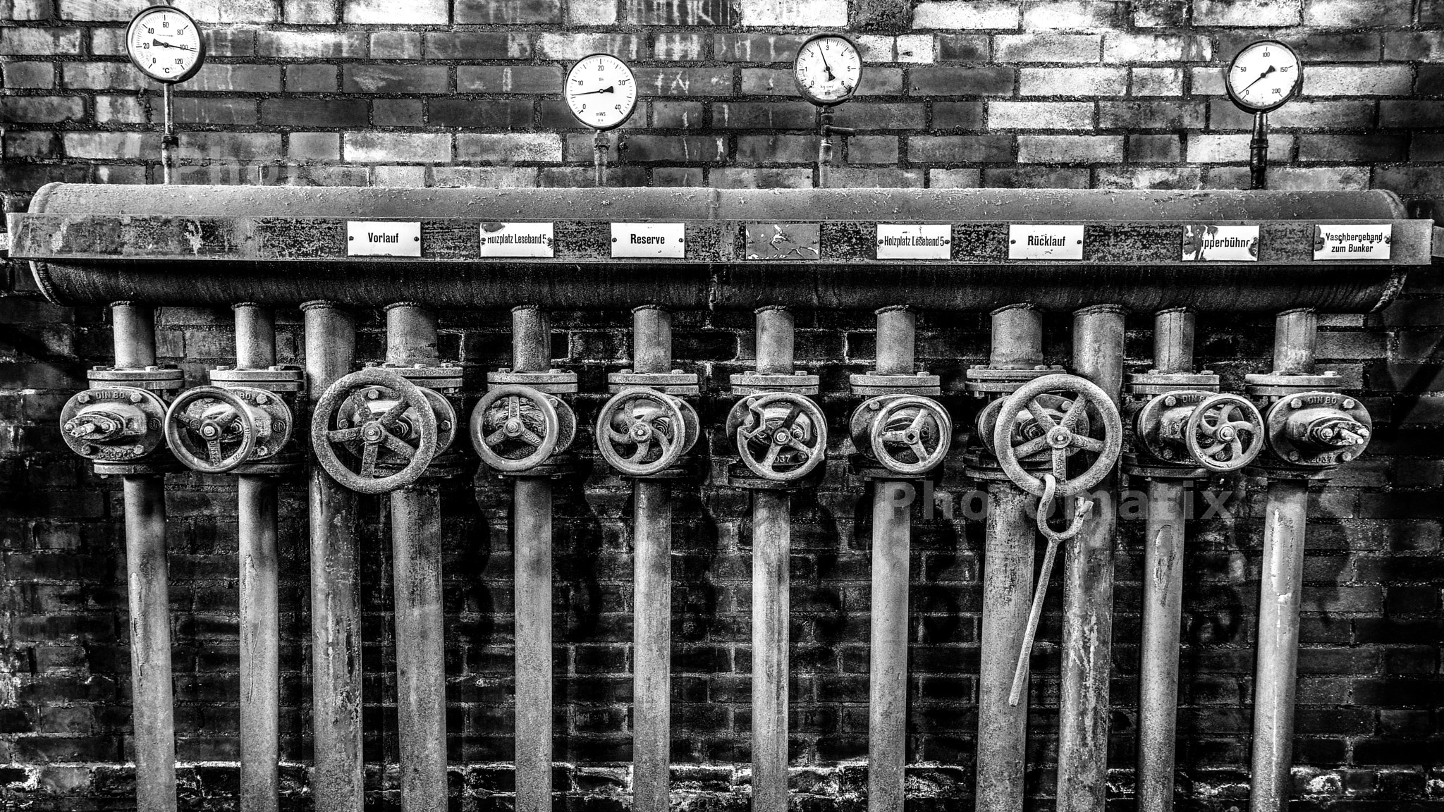 Canon EF 16-35mm F4L IS USM sample photo. Zeche zollverein photography