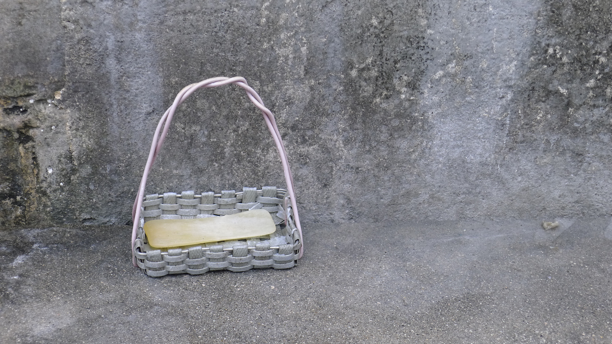Leica D-LUX 5 sample photo. Soap box photography
