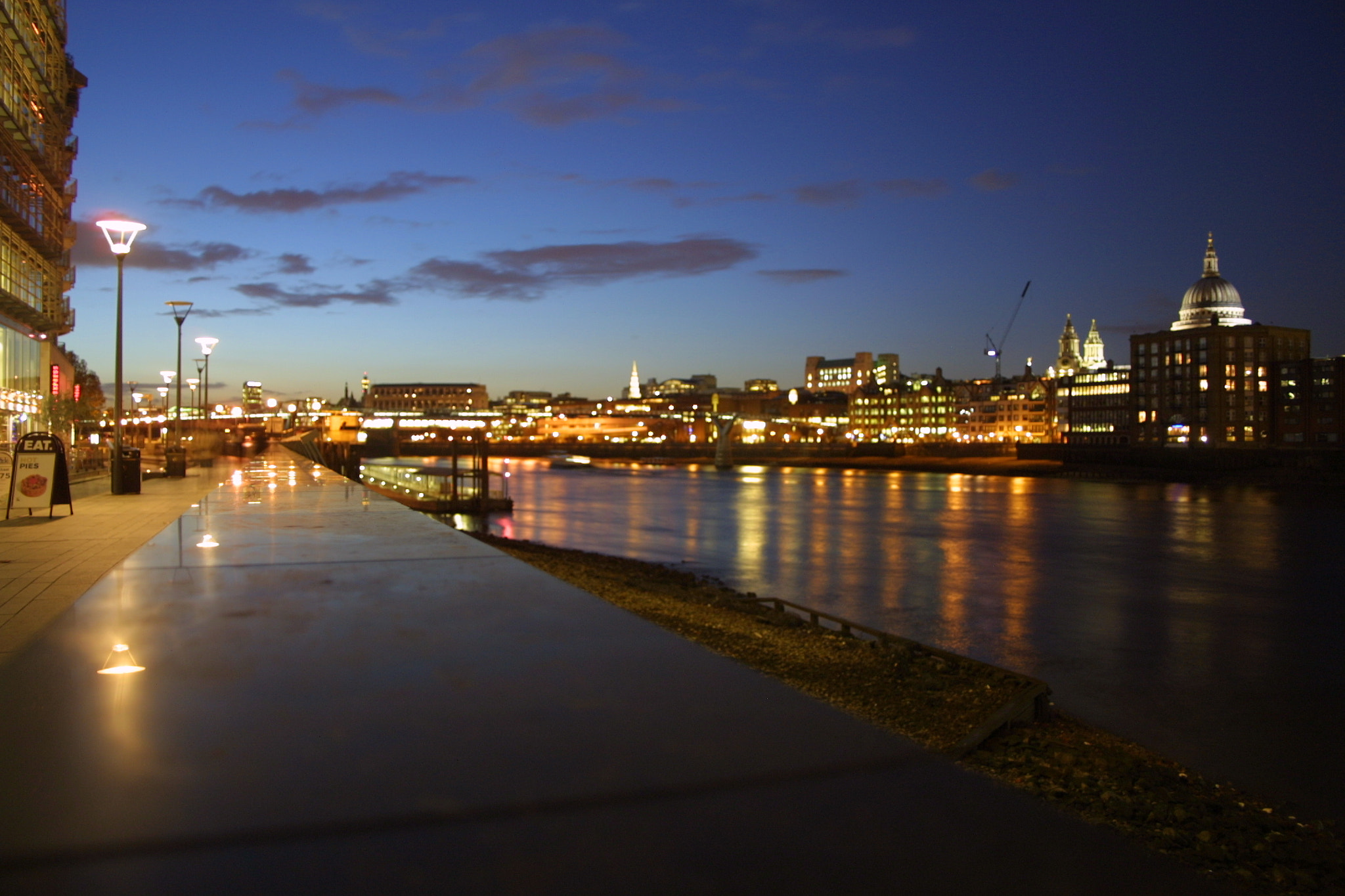 Canon EOS D30 sample photo. London&thames photography