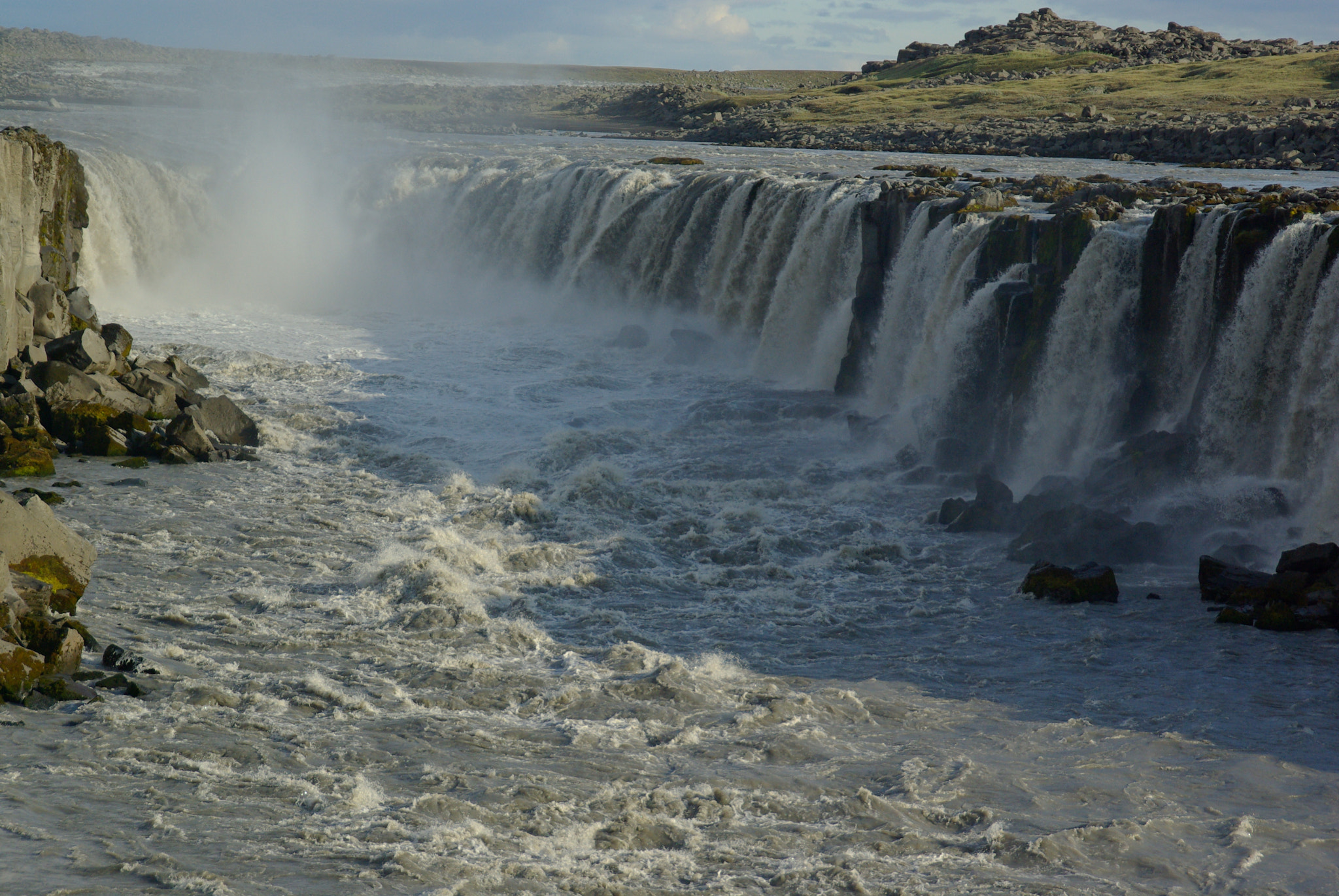 Pentax K10D sample photo. Ijsland selfoss photography