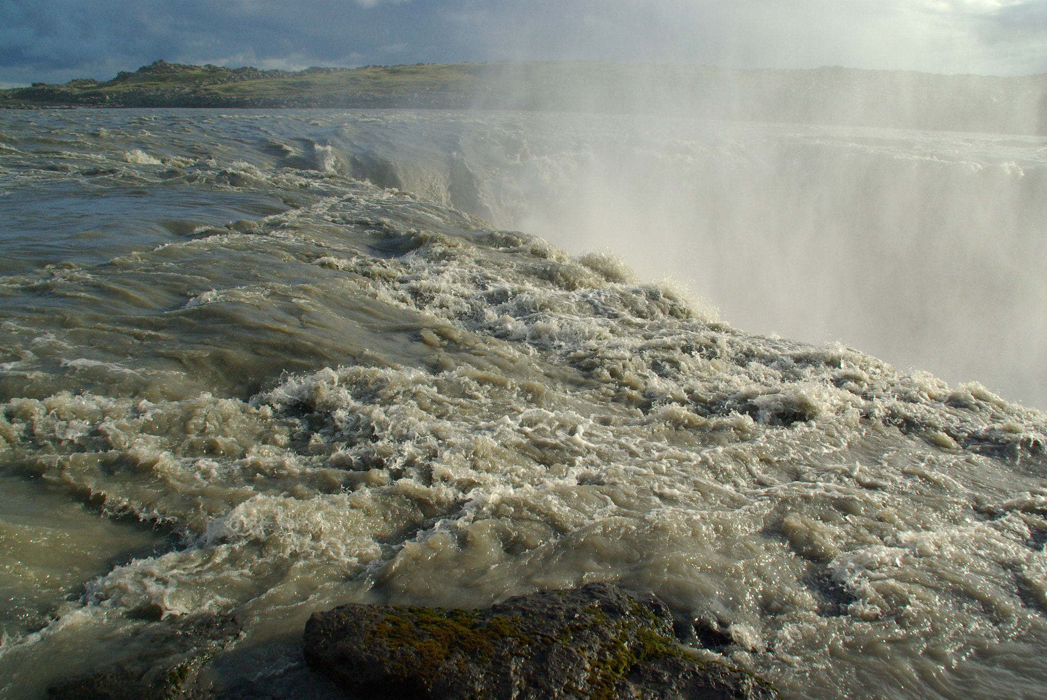 Pentax K10D sample photo. Ijsland selfoss photography