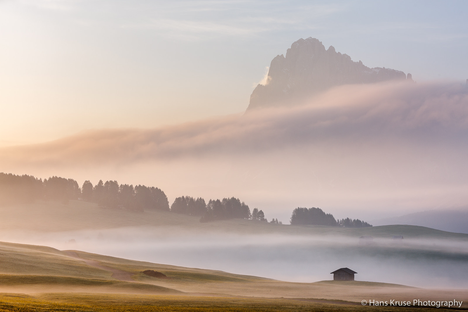 Canon EOS-1Ds Mark III sample photo. Morning layers with sun photography