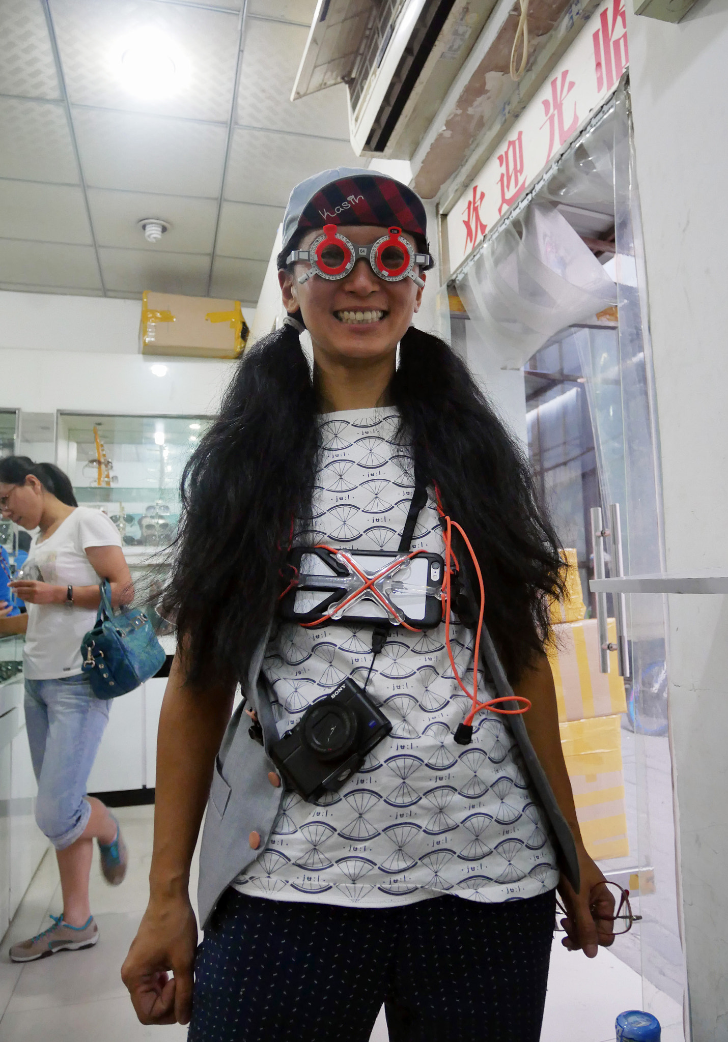 Panasonic Lumix DMC-GX85 (Lumix DMC-GX80 / Lumix DMC-GX7 Mark II) sample photo. My kinda girl photography