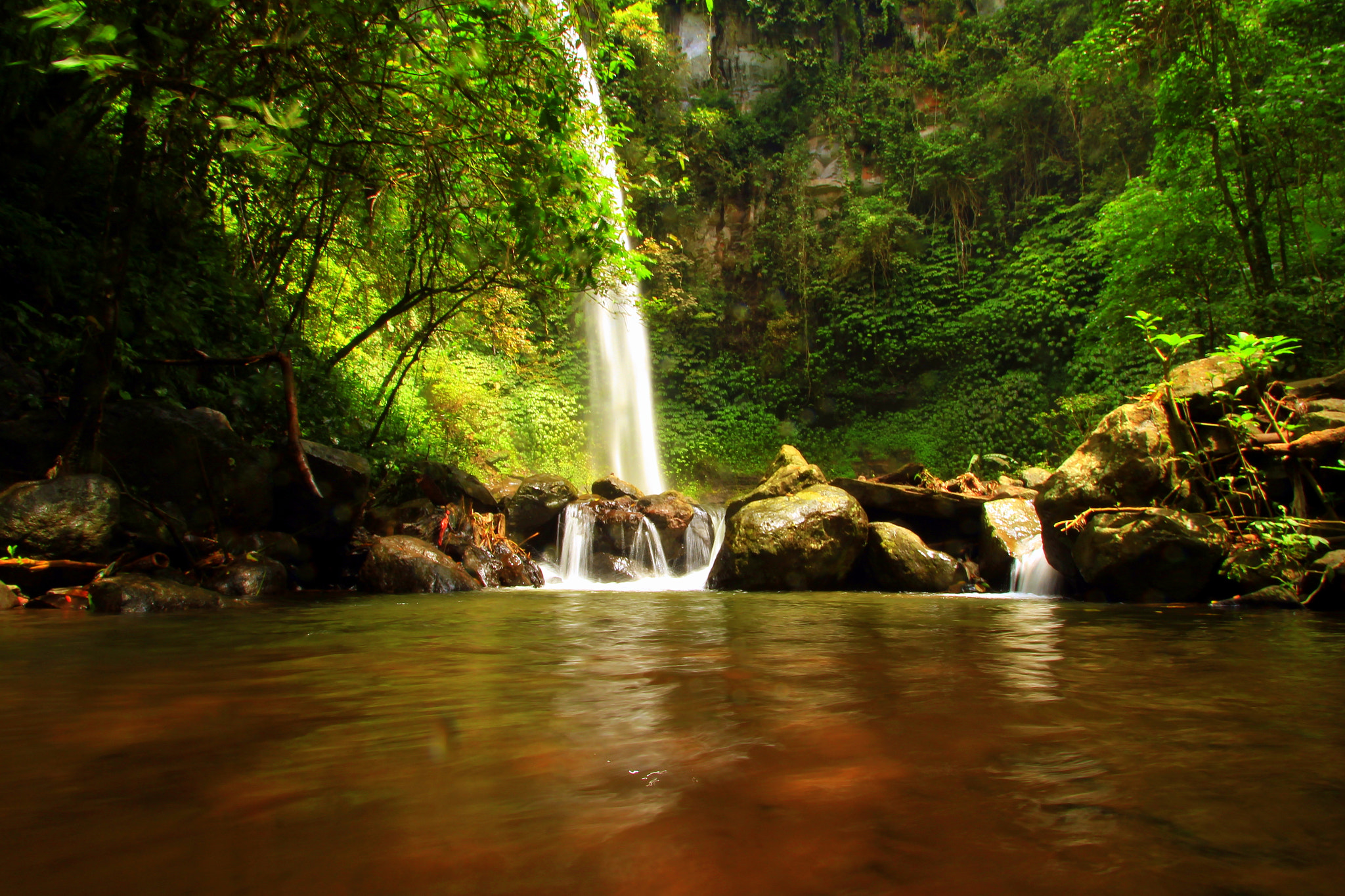 Sigma 10-20mm F3.5 EX DC HSM sample photo. The hiding small waterfall photography