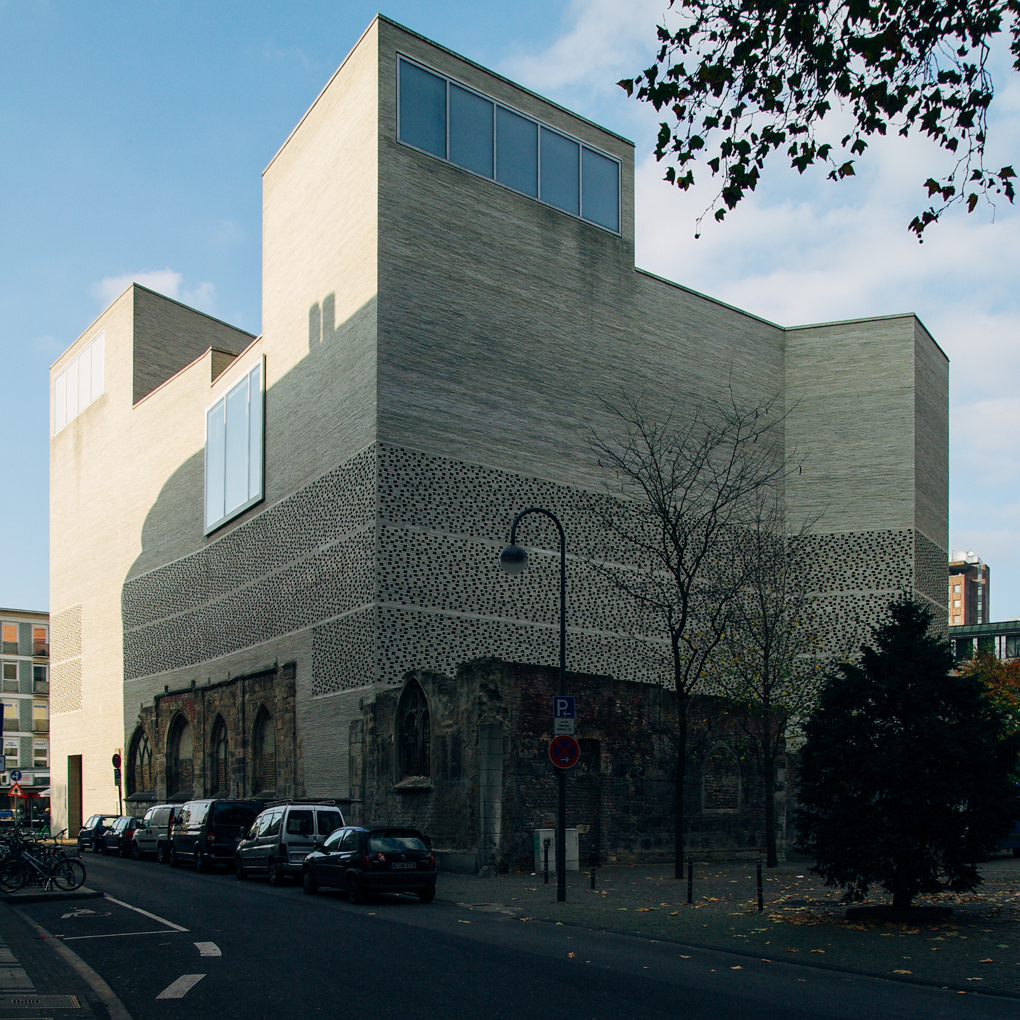 Pentax K20D sample photo. Kolumba museum photography