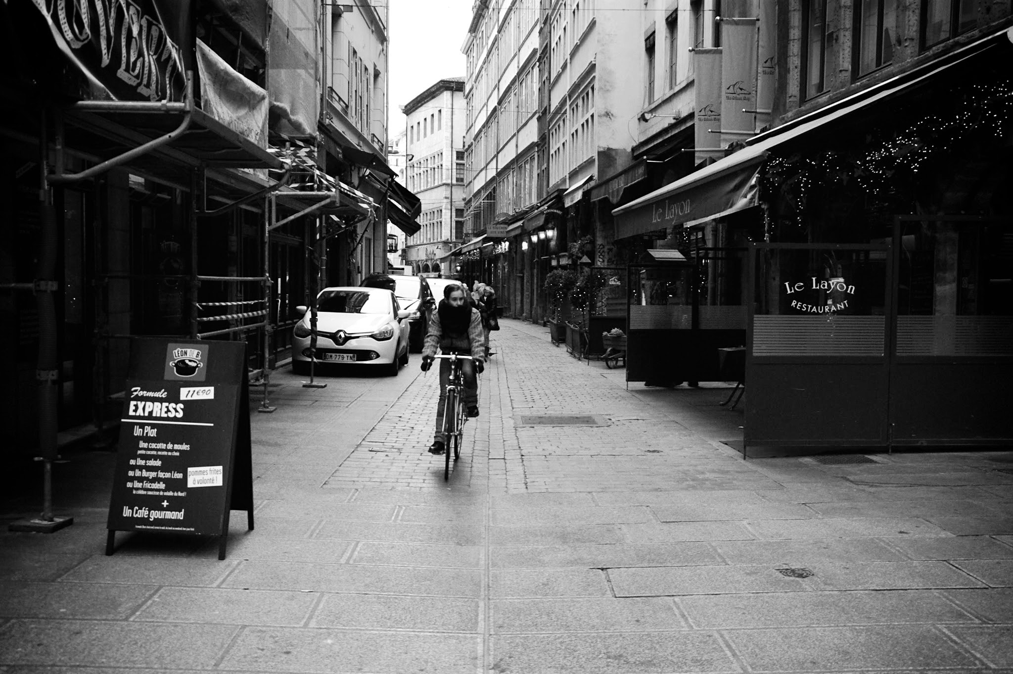 Pentax K10D sample photo. Wind of lyon photography