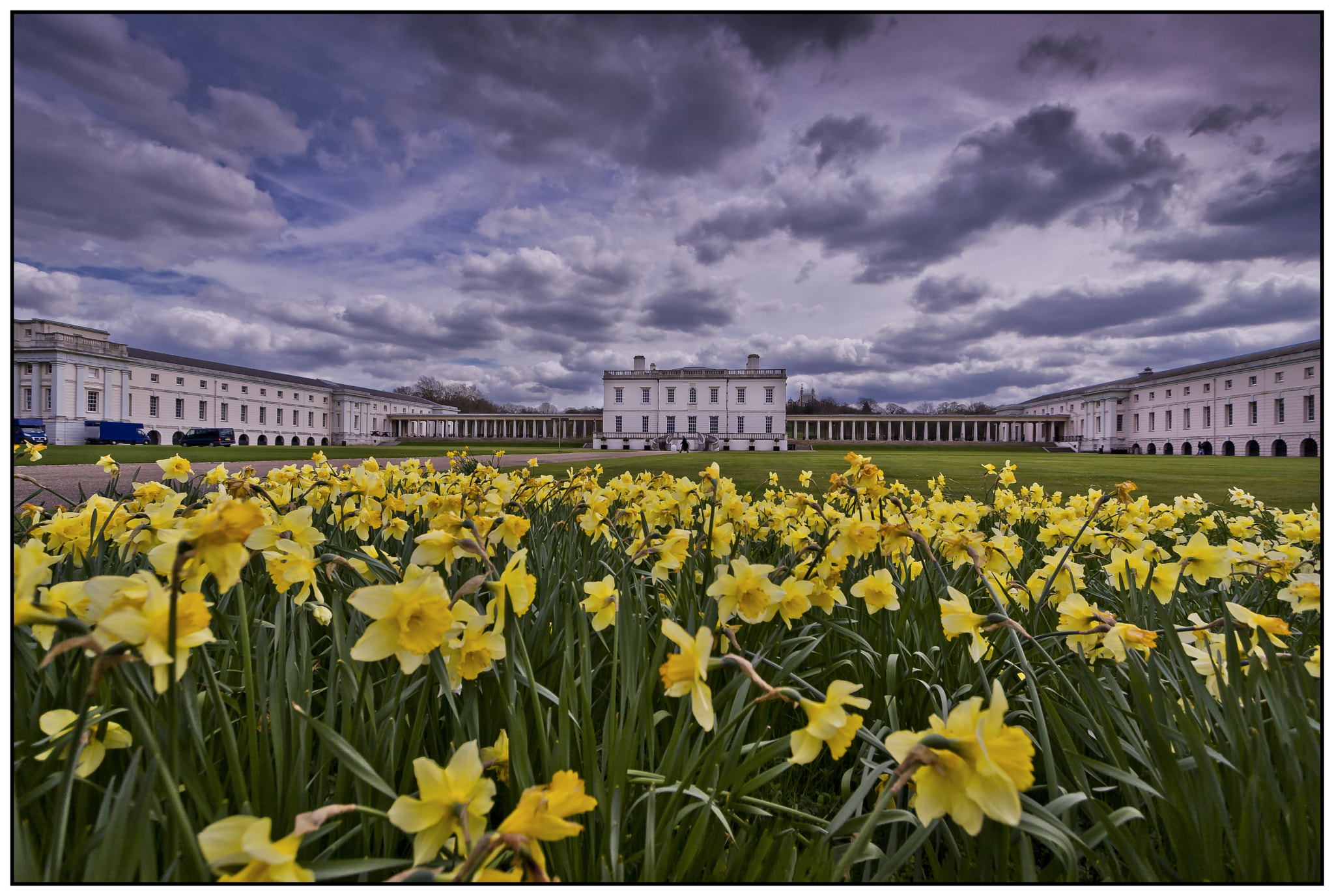Canon EOS 40D + Canon EF-S 10-22mm F3.5-4.5 USM sample photo. Springtime the queen's house, greenwich, london. photography