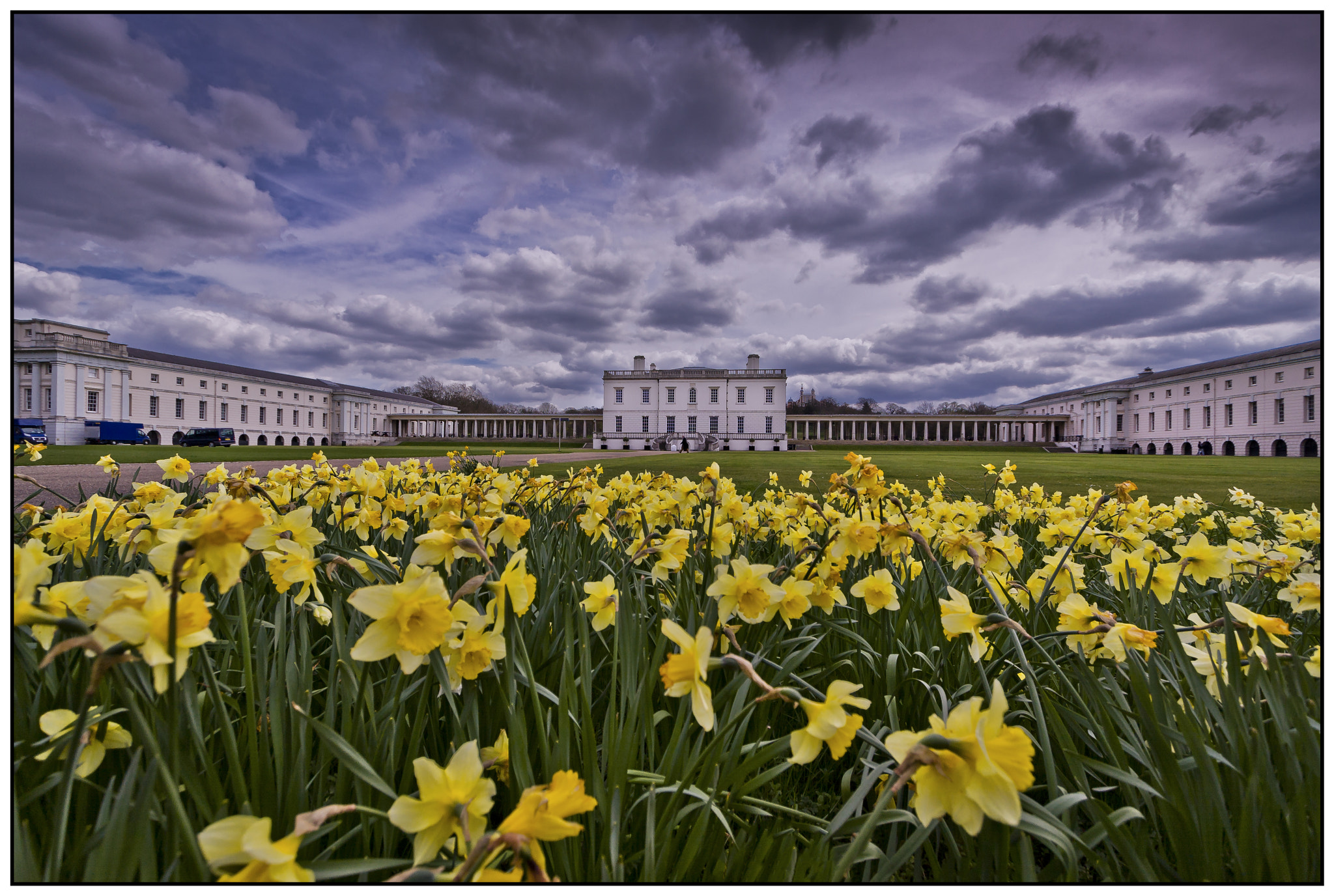 Canon EF-S 10-22mm F3.5-4.5 USM sample photo. Springtime the queen's house, greenwich, london. photography