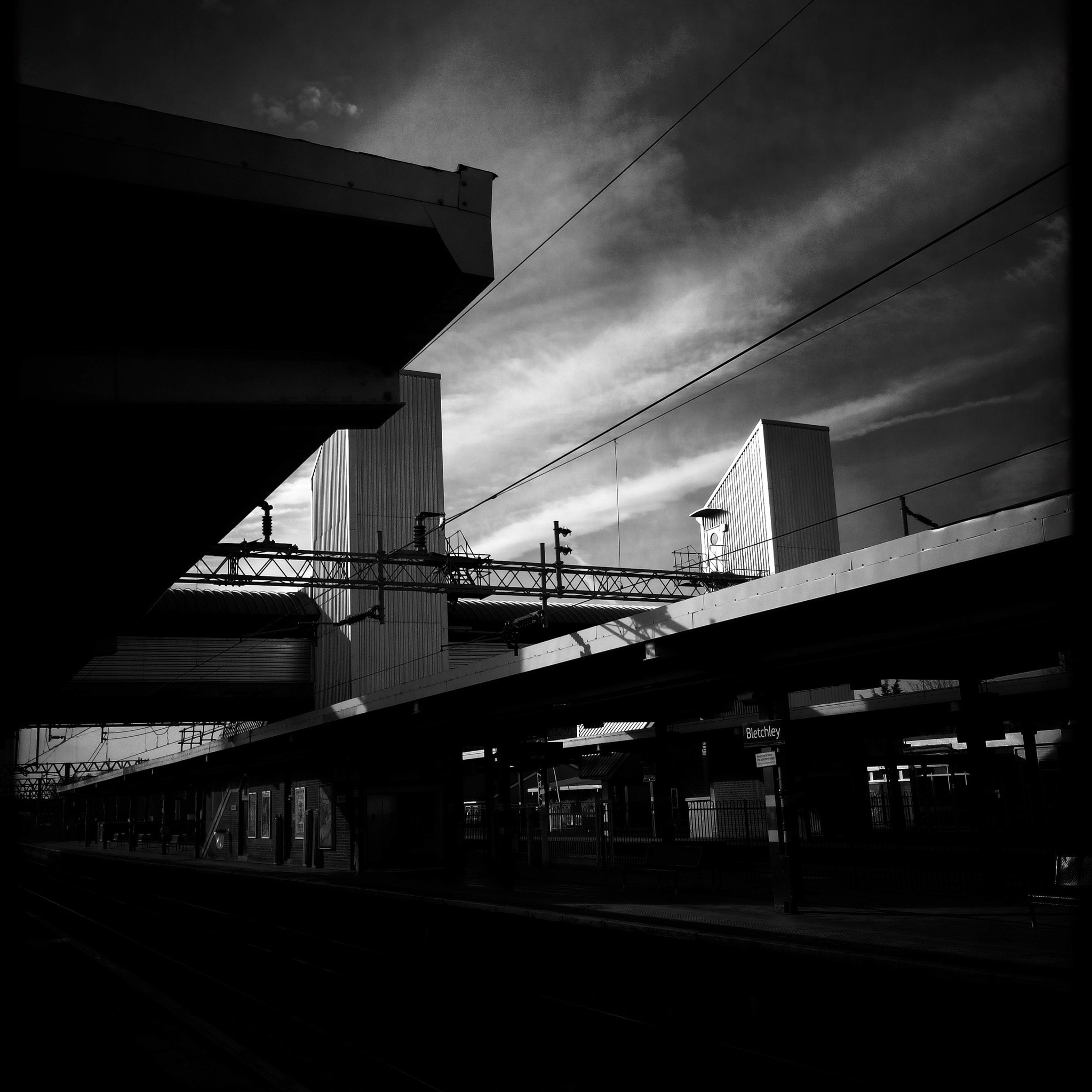 Hipstamatic 333 sample photo. Bletchley station photography