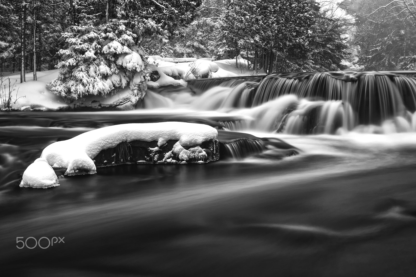 Canon EOS 70D + Sigma 35mm F1.4 DG HSM Art sample photo. The island falls photography